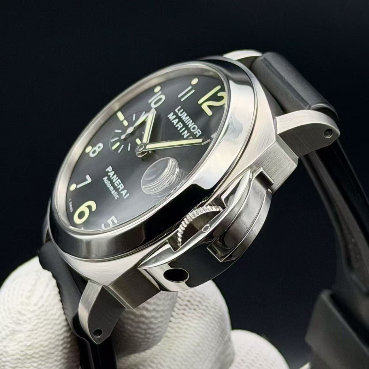 Panerai PAM00164 detail 3