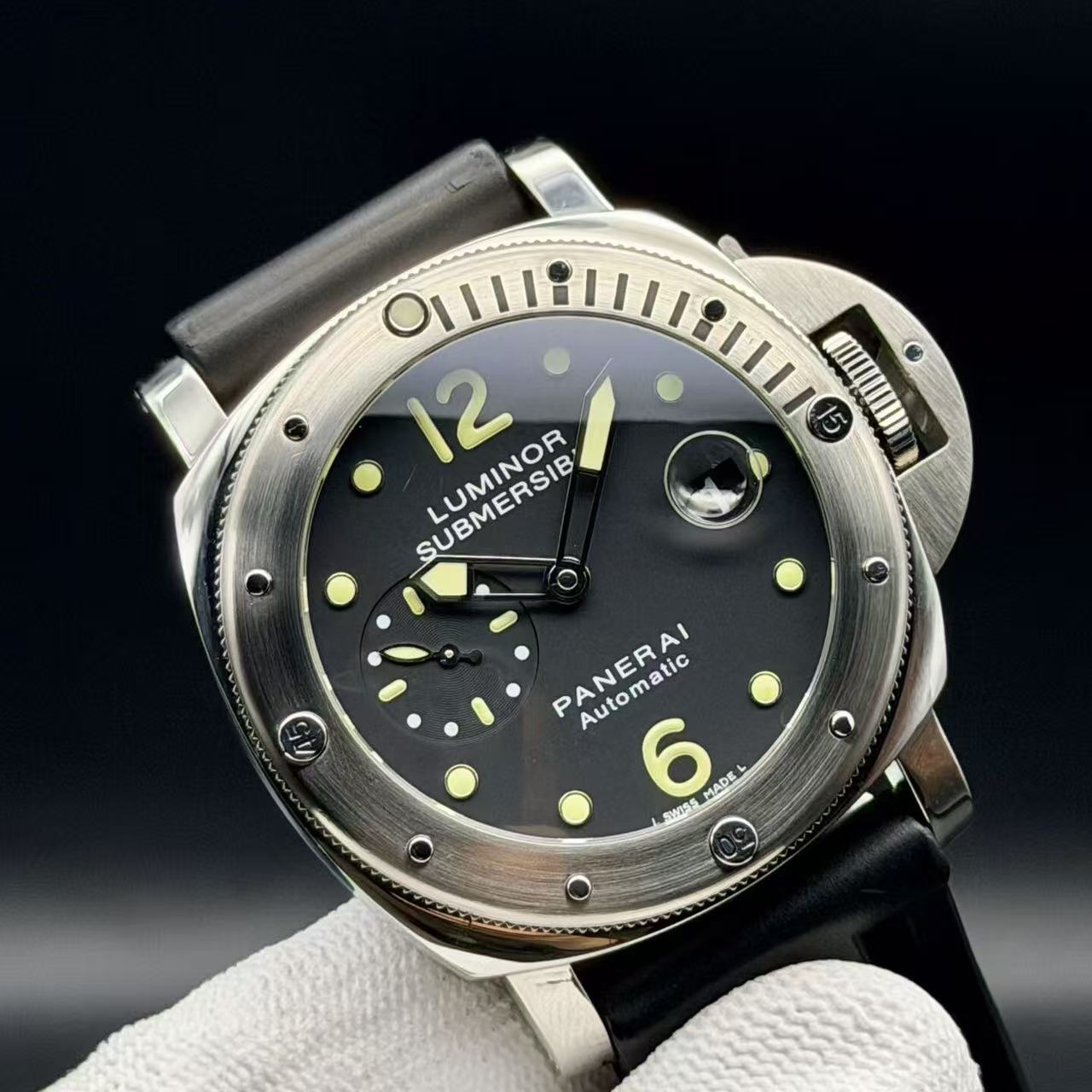 Panerai PAM00024 detail 1