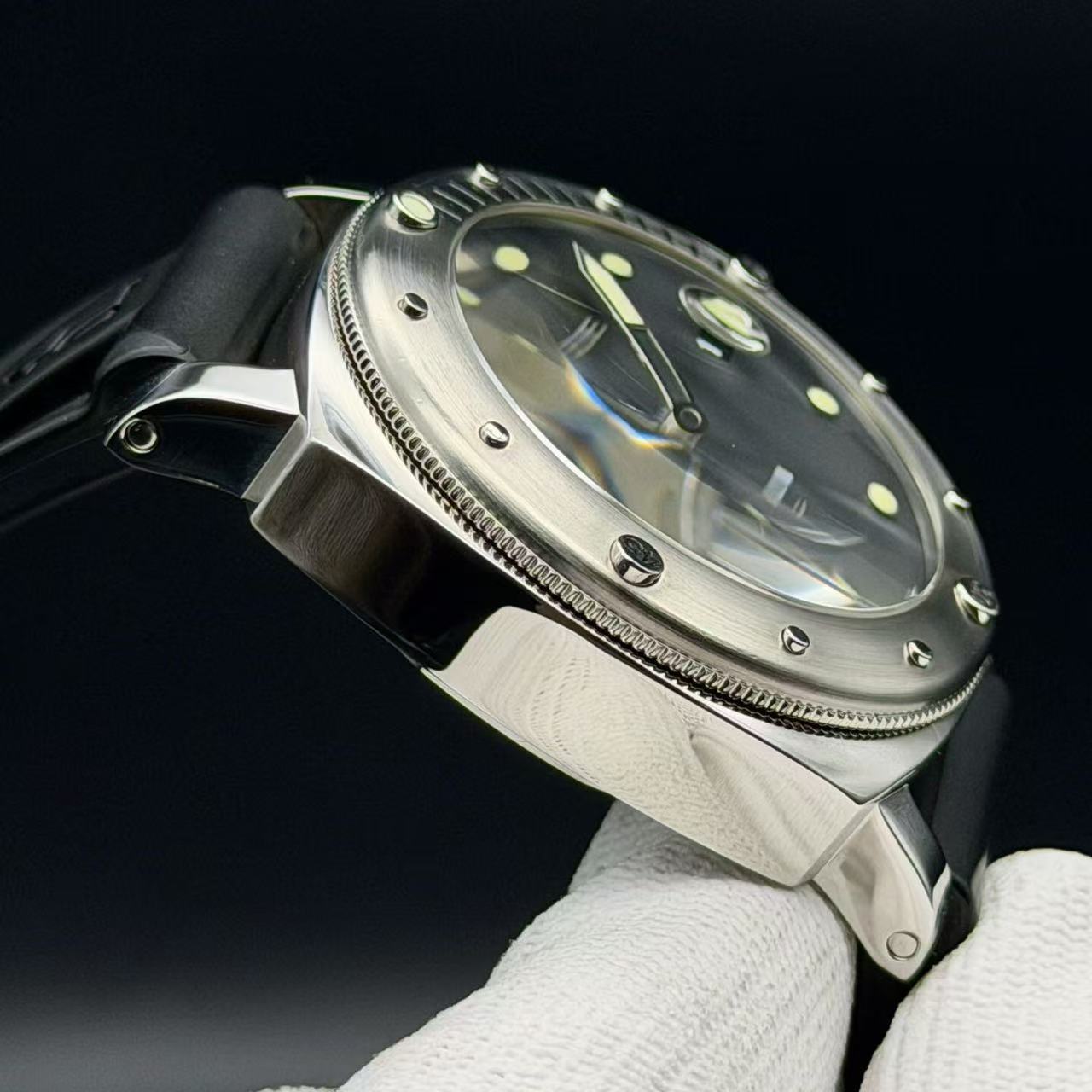 Panerai PAM00024 detail 3