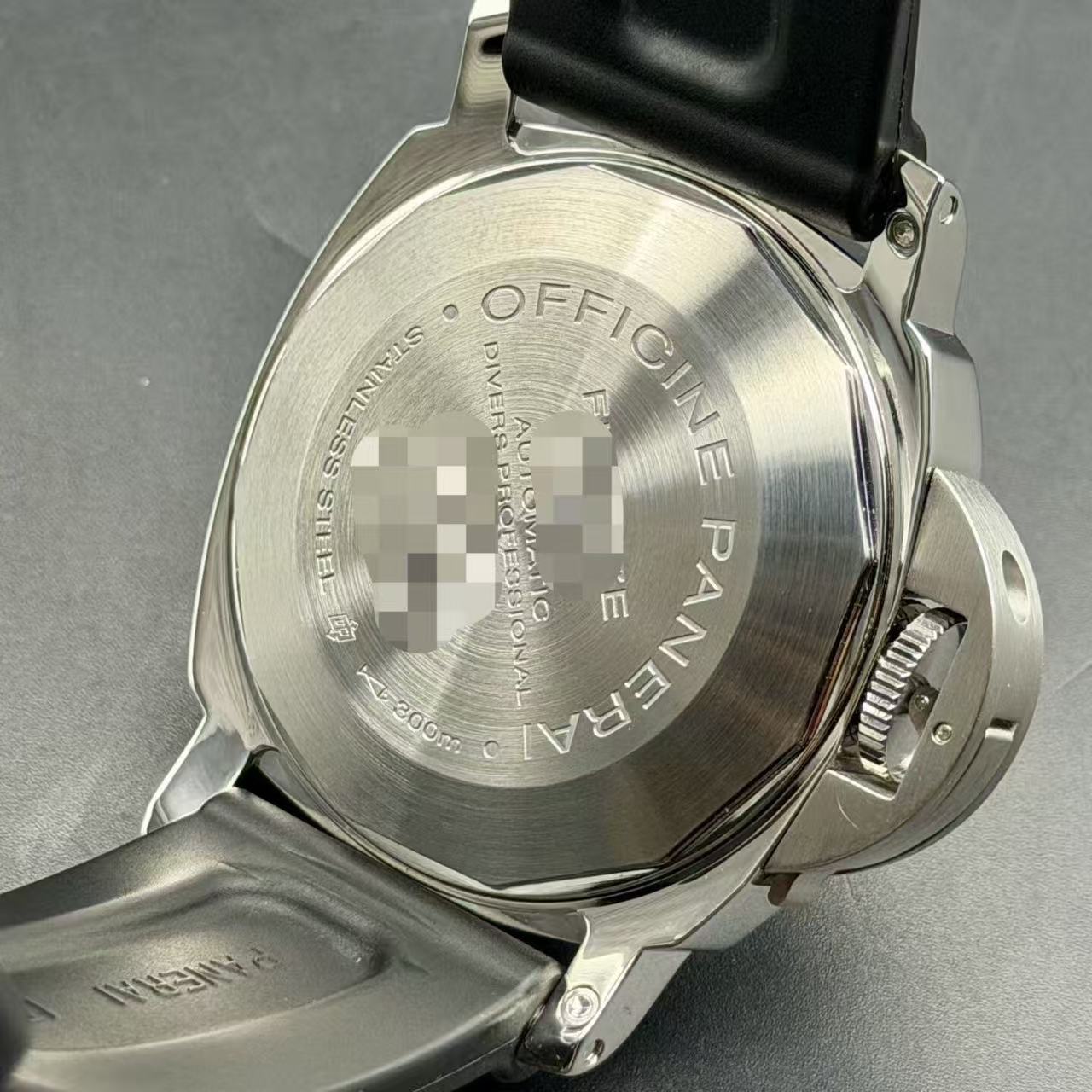 Panerai PAM00024 detail 4
