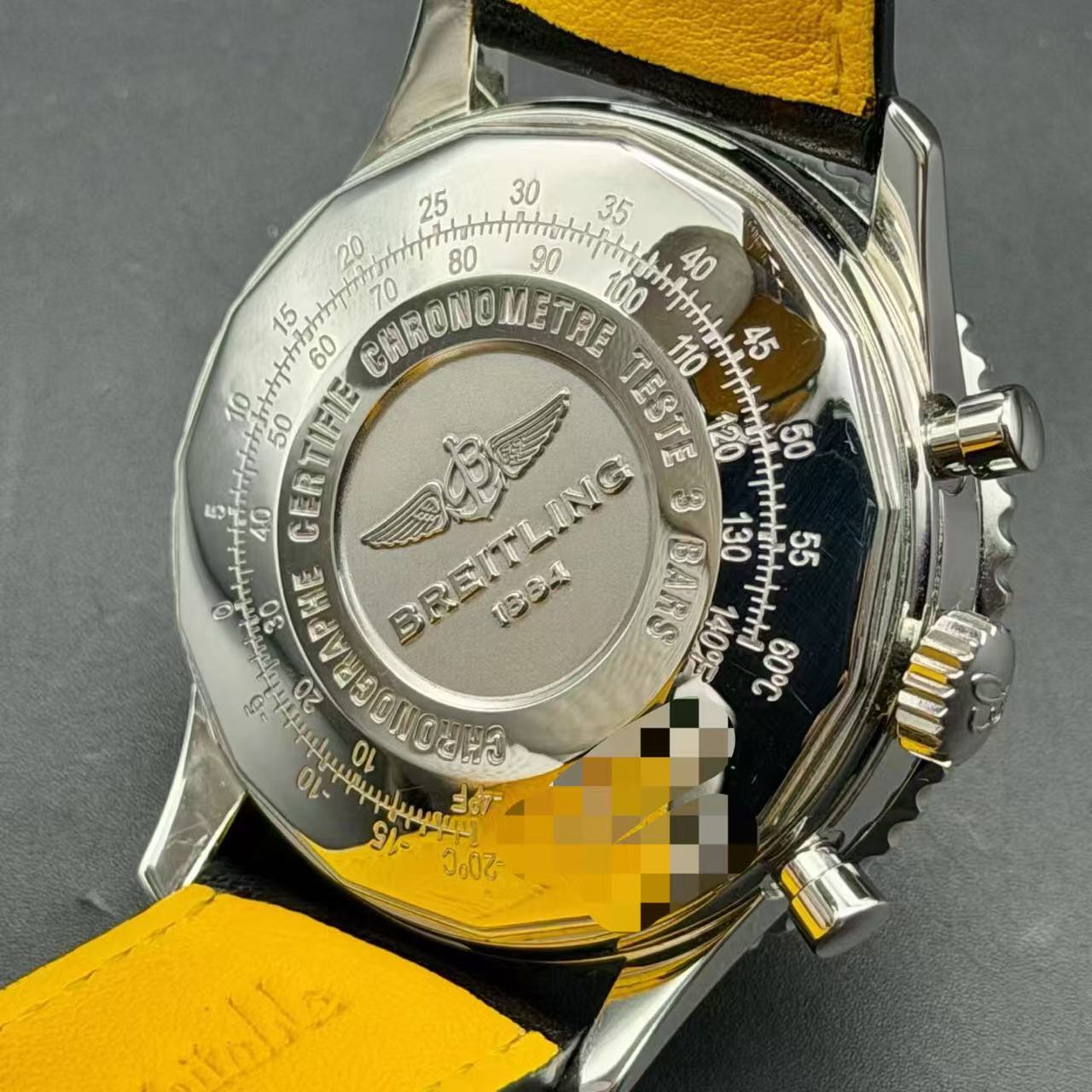 Breitling AB012012 detail 5