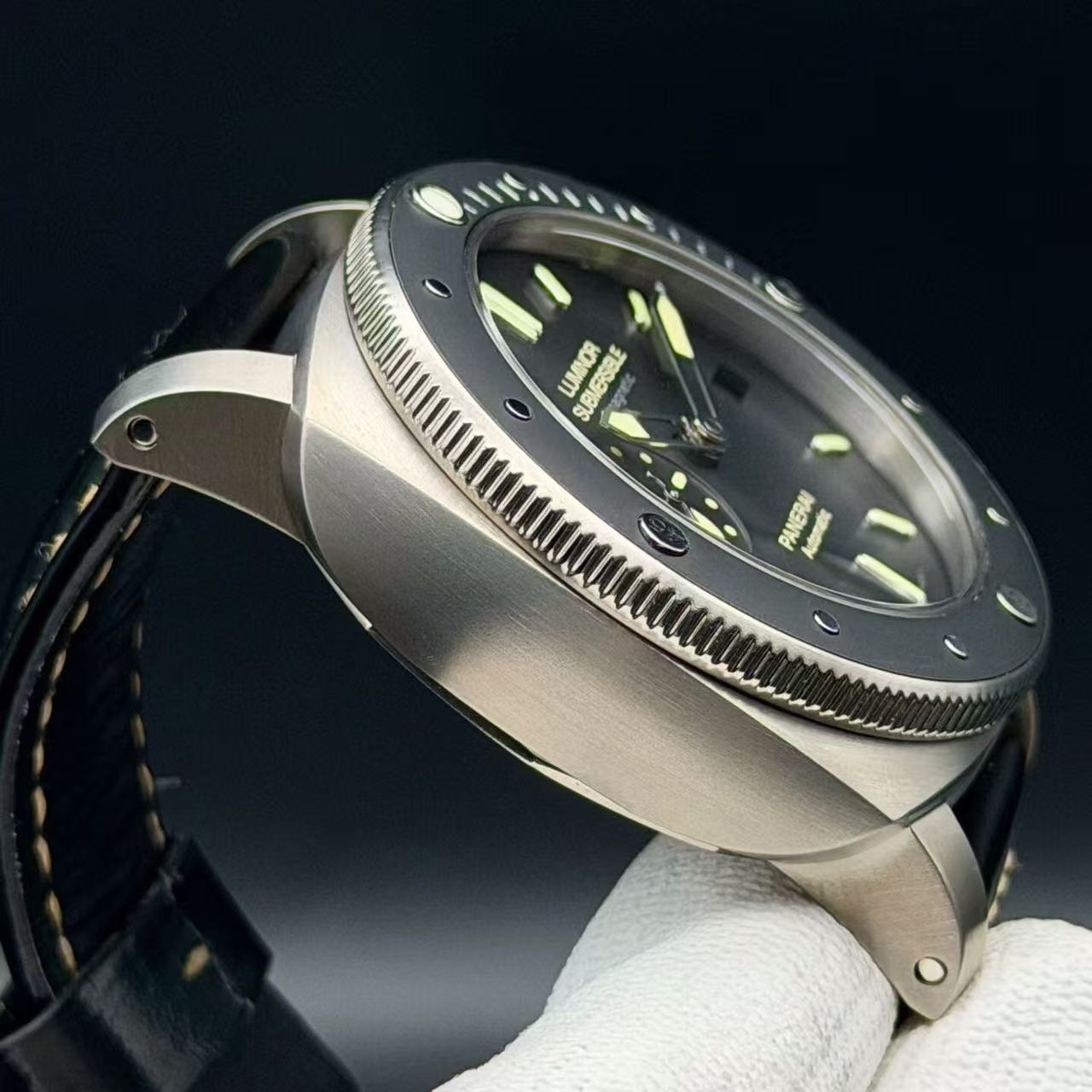 Panerai PAM00389 detail 4