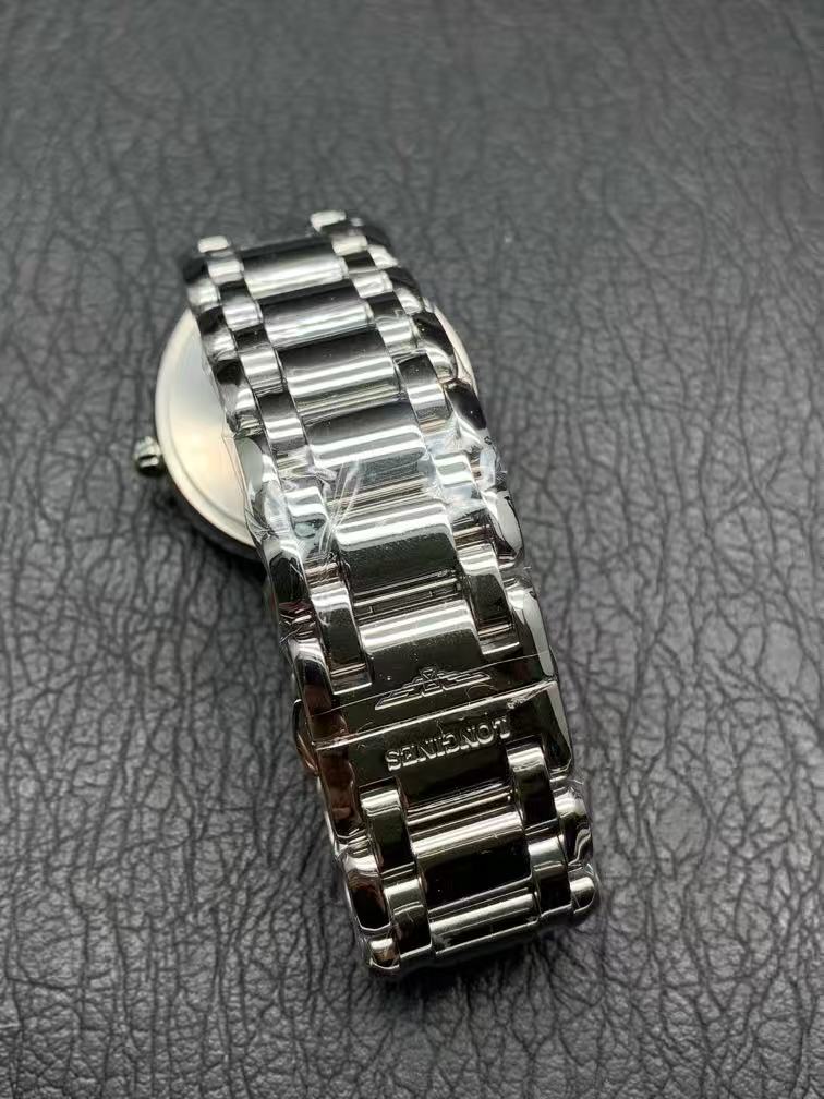 Longines L8.116.4.71.6 detail 3