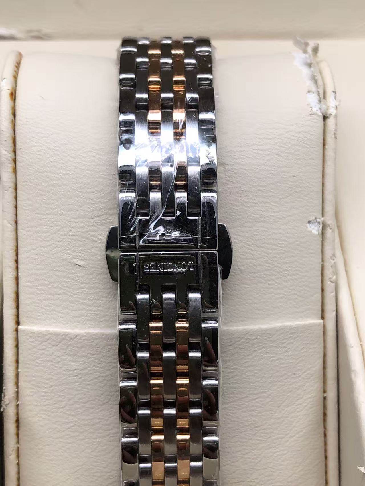 Longines L4.309.5.88.7 detail 1
