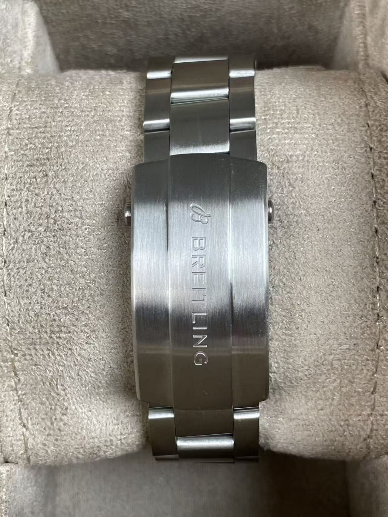 Breitling A17328101C1A1 detail 6