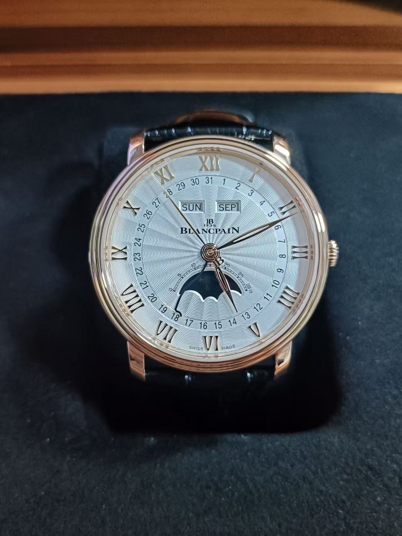 Blancpain 6664-3642-55B detail 1