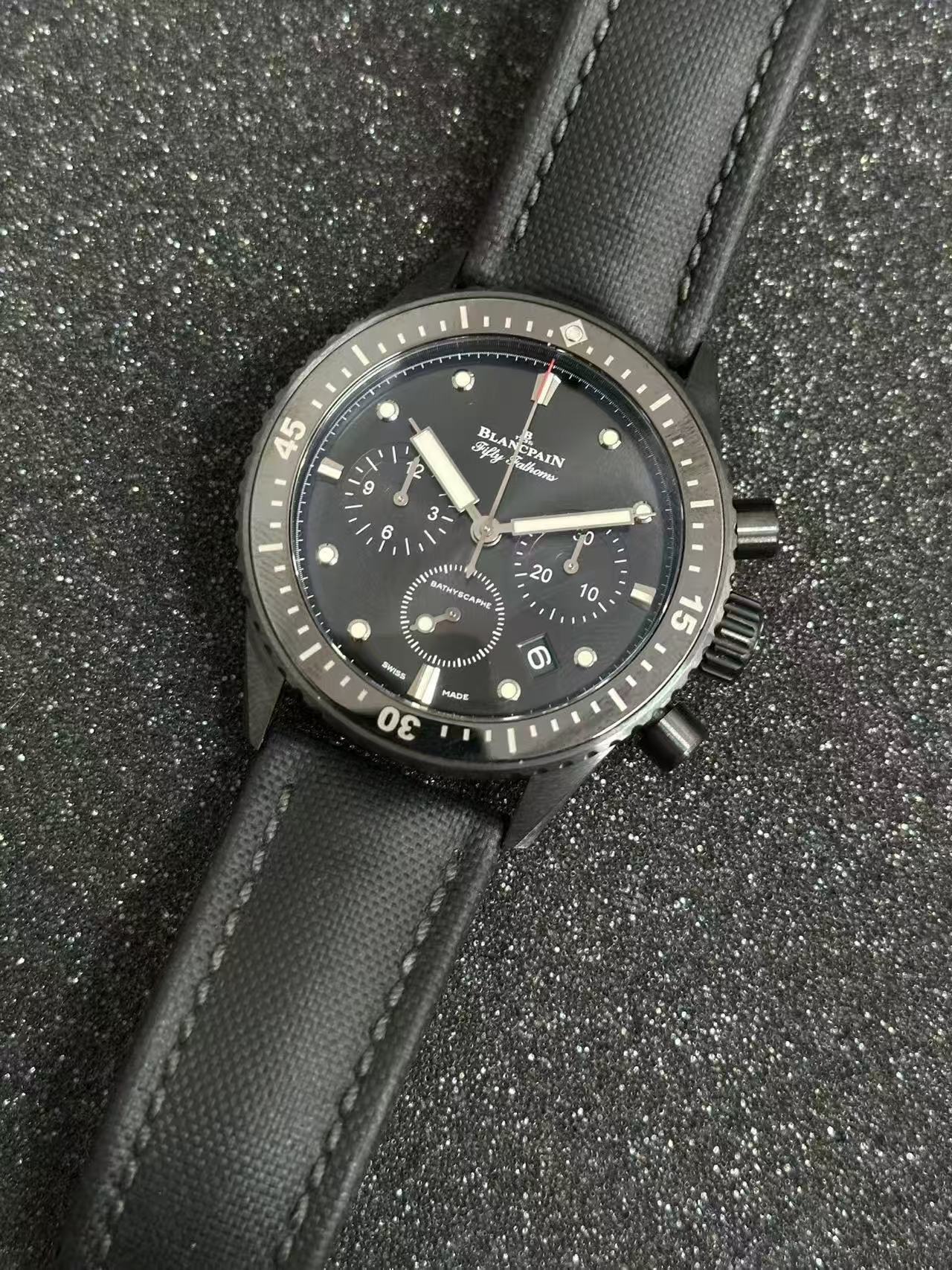 Blancpain 5200 0130 B52A detail 2
