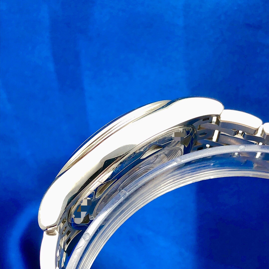Carl F. Bucherer 00.10905.08.13.21 detail 3
