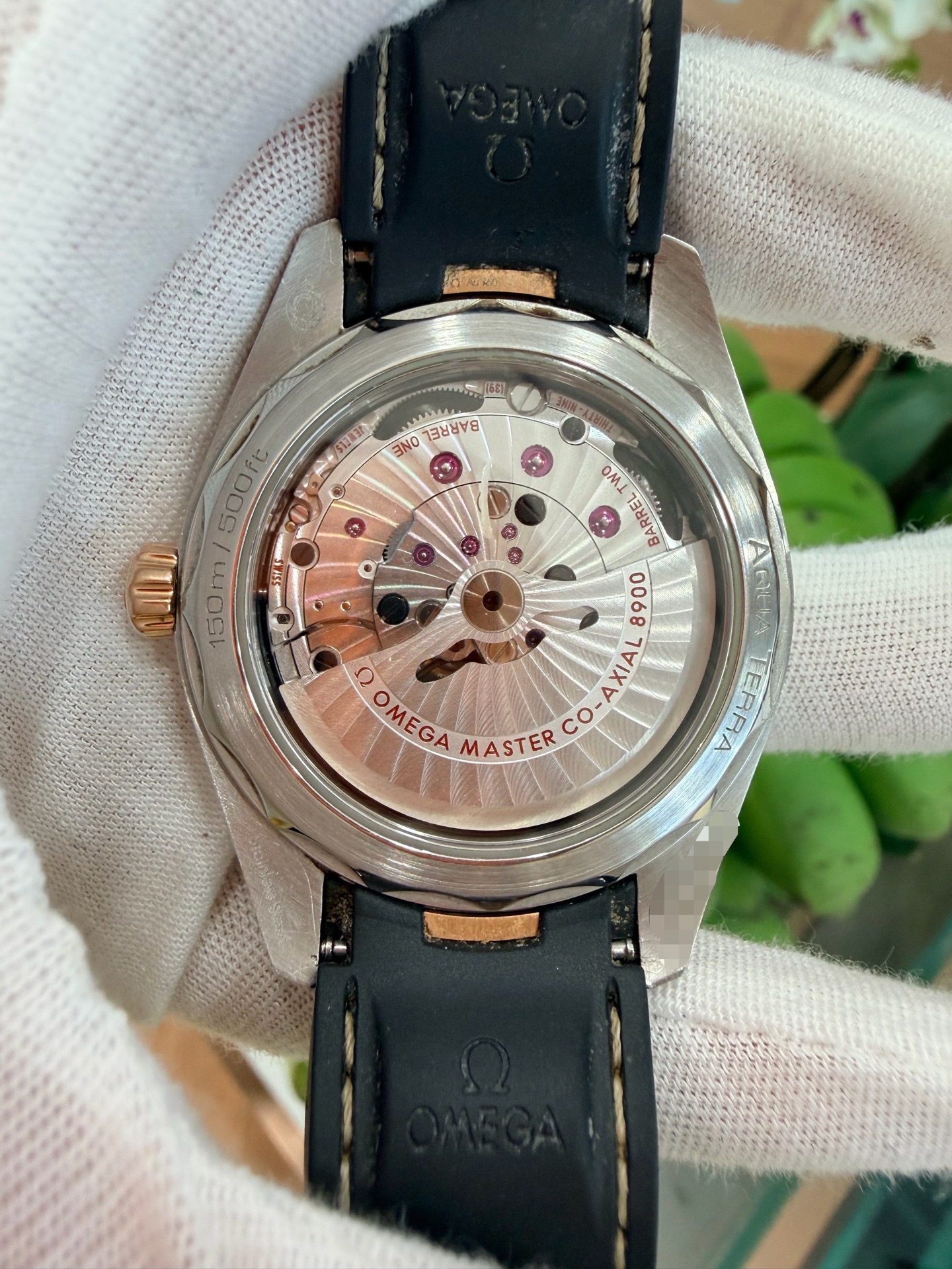 Omega 220.22.41.21.02.001 detail 4