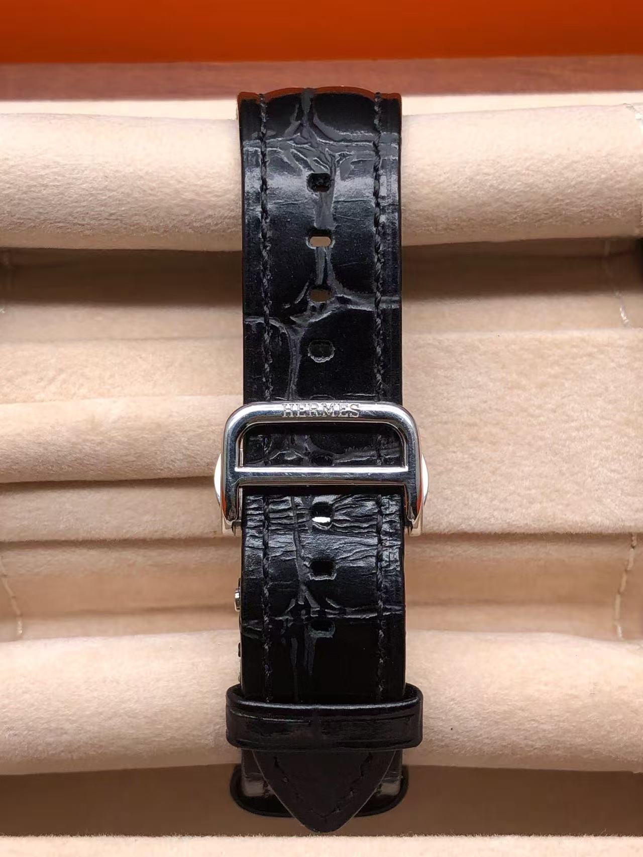 Herm&egrave;s AR4.810.230 / VBN1 detail 1