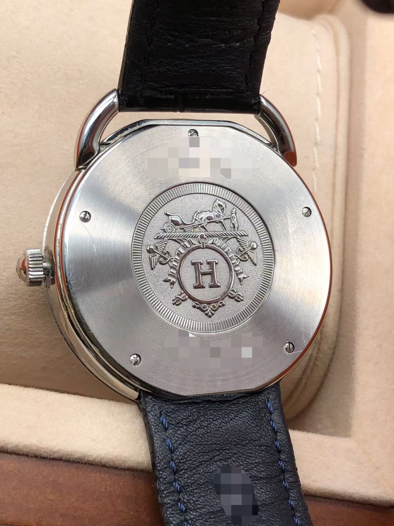 Herm&egrave;s AR4.810.230 / VBN1 detail 2