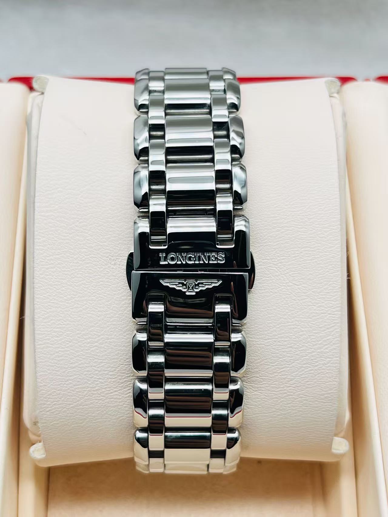 Longines L8.115.4.98.6 detail 3