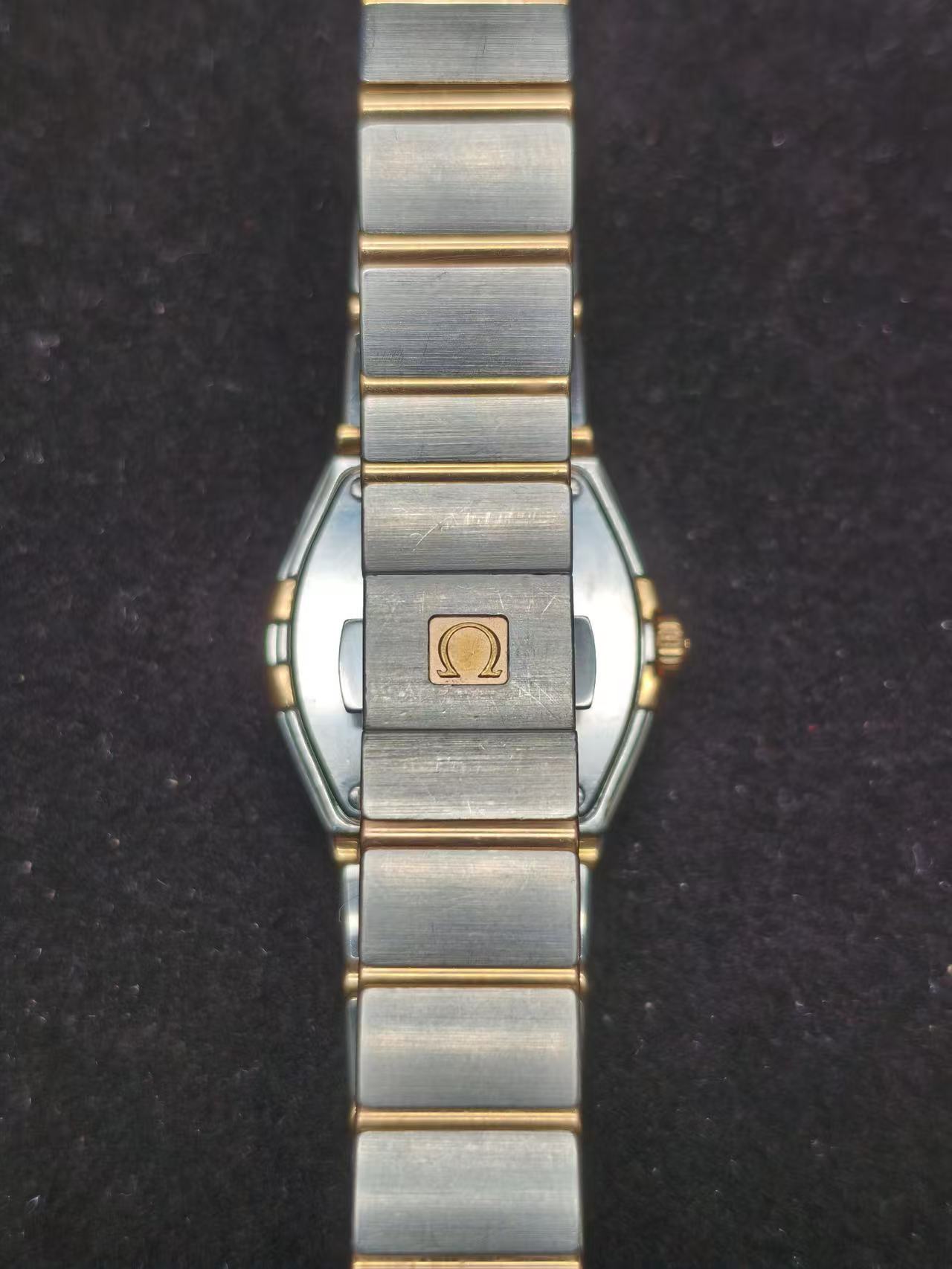 Omega 123.25.24.60.55.010 detail 4
