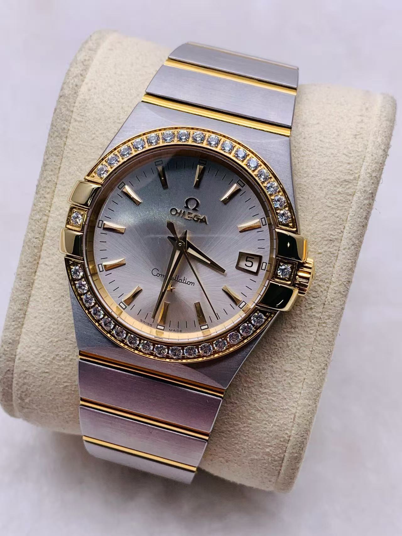 Omega 123.20.35.60.02.002 detail 1