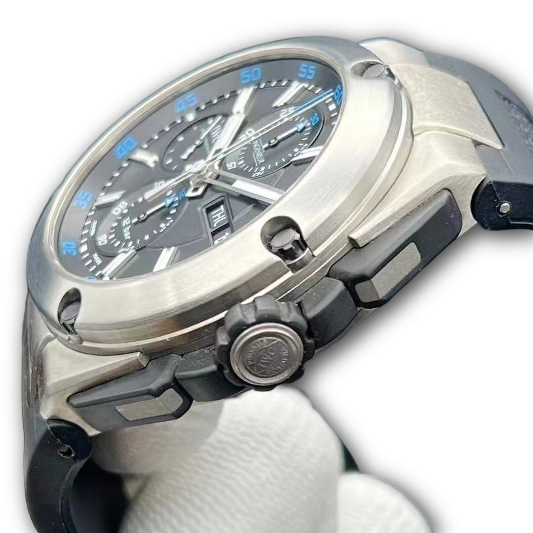 IWC IW386503 detail 2