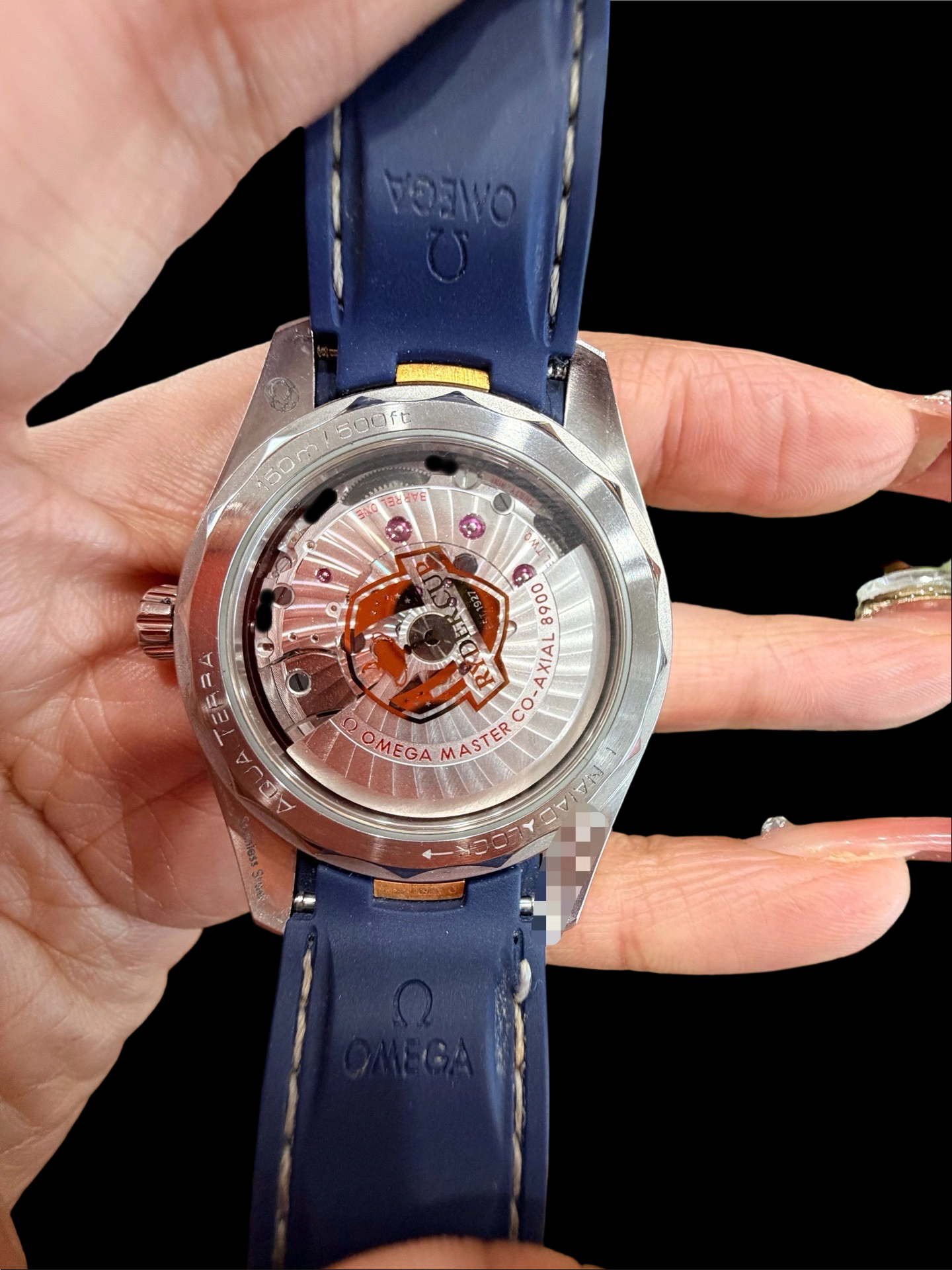 Omega 220.12.41.21.02.004 detail 5