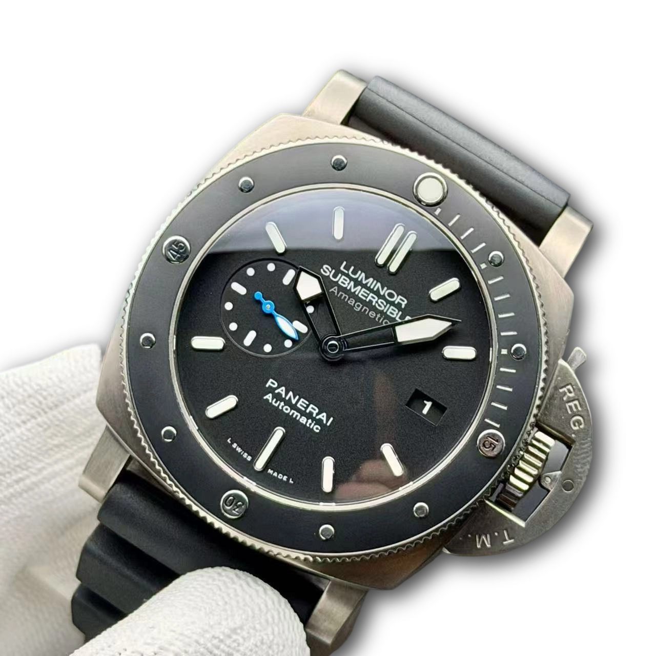 Panerai PAM01389 detail 1