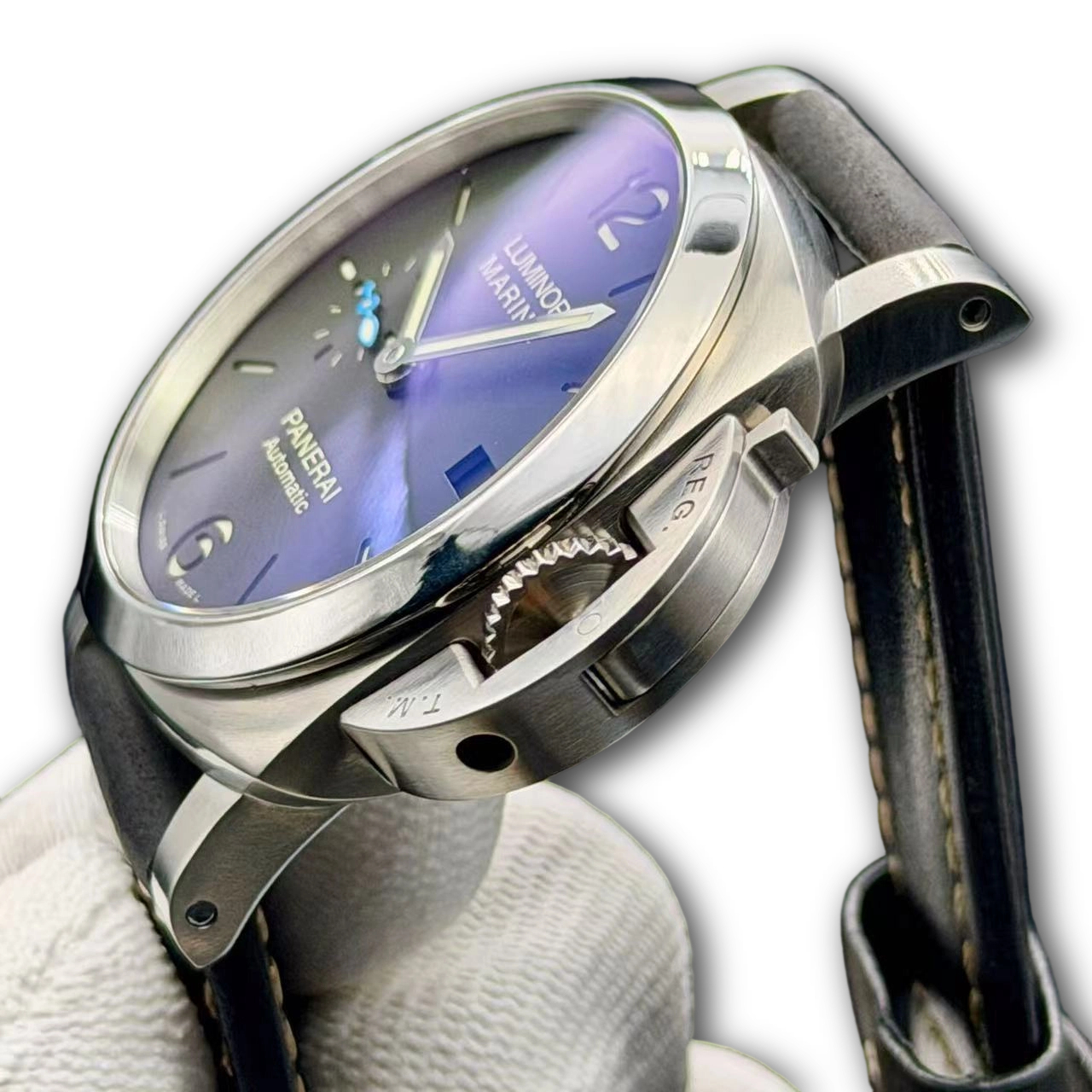 Panerai PAM02392 detail 3