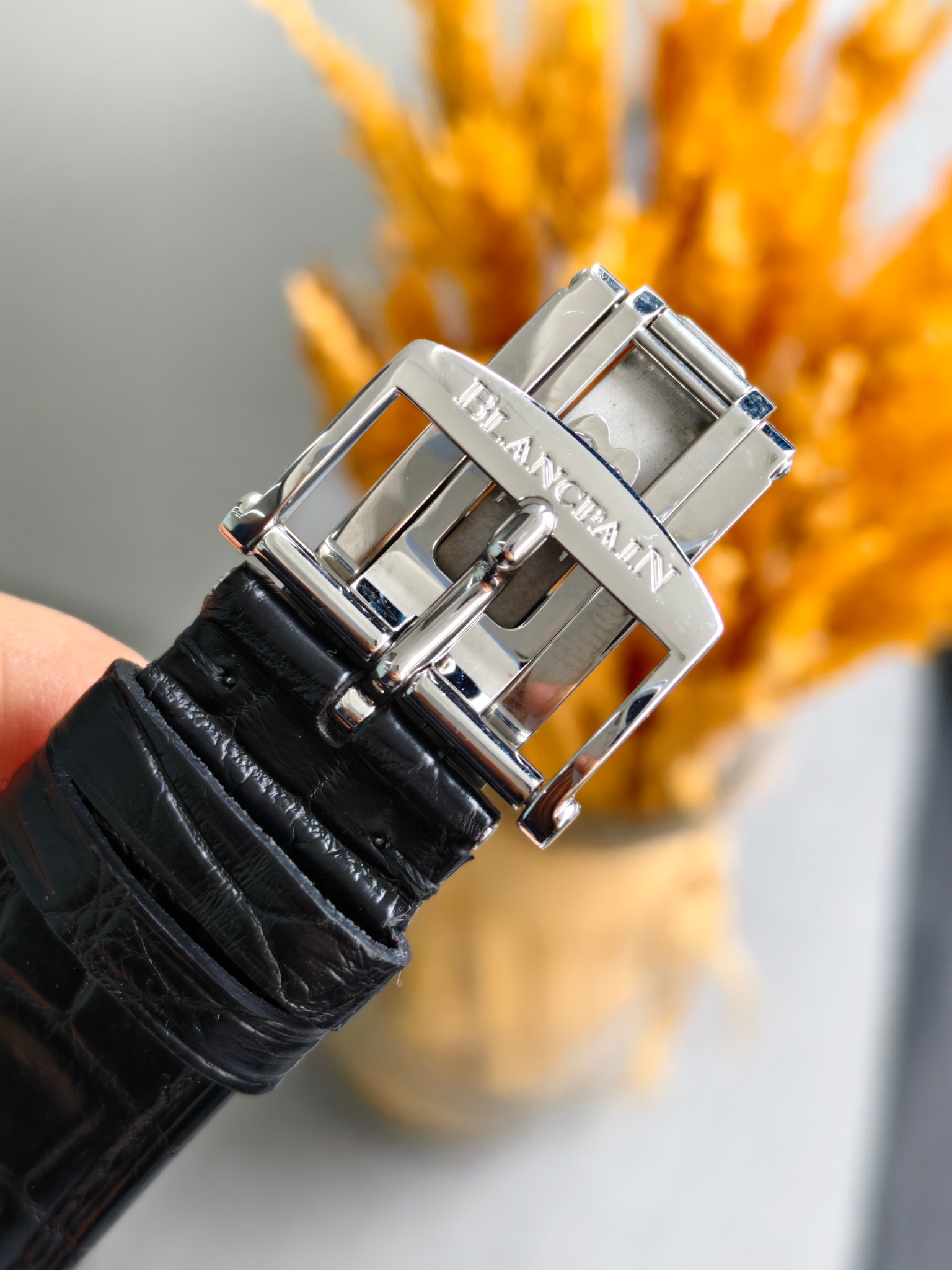 Blancpain 6606A-1127-55B detail 6