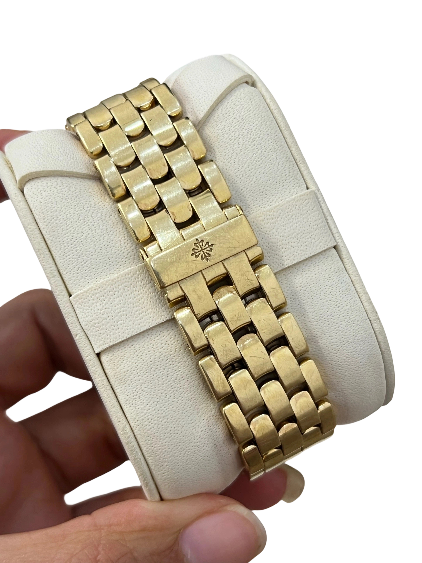 Patek Philippe 5127 / 1J-001 detail 3