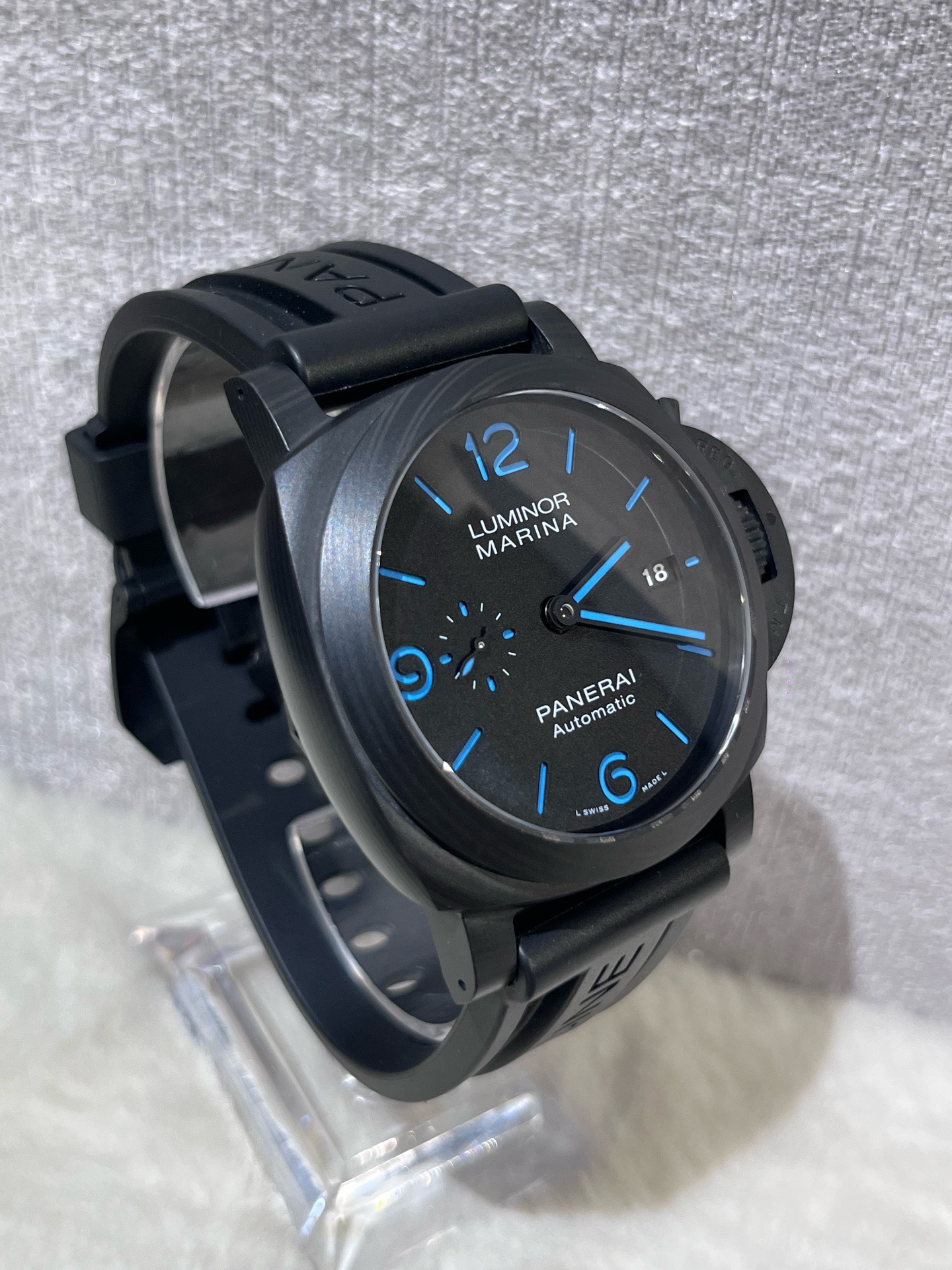 Panerai PAM01661 detail 3