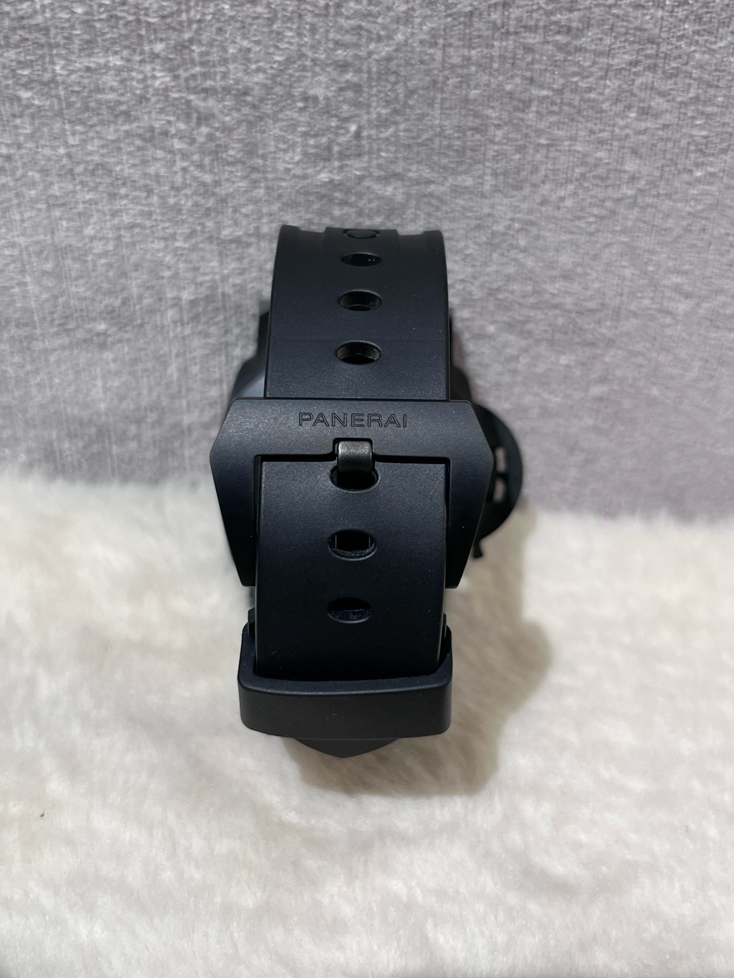Panerai PAM01661 detail 6