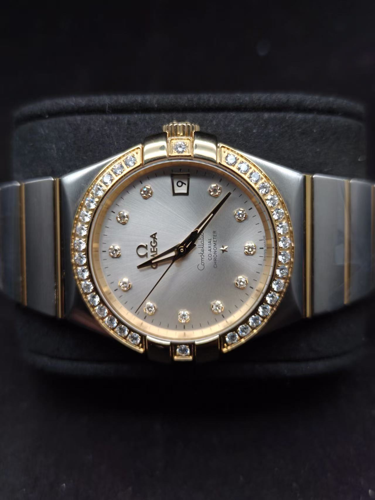 Omega 123.20.35.20.52.002 detail 4