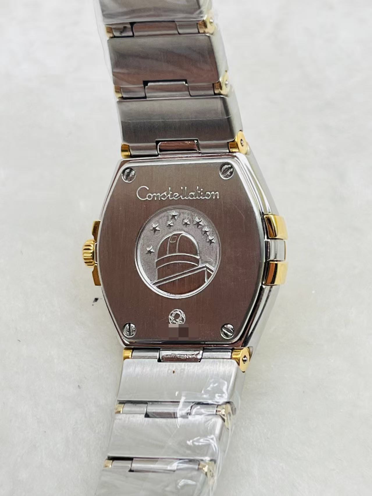 Omega 123.20.24.60.02.002 detail 5