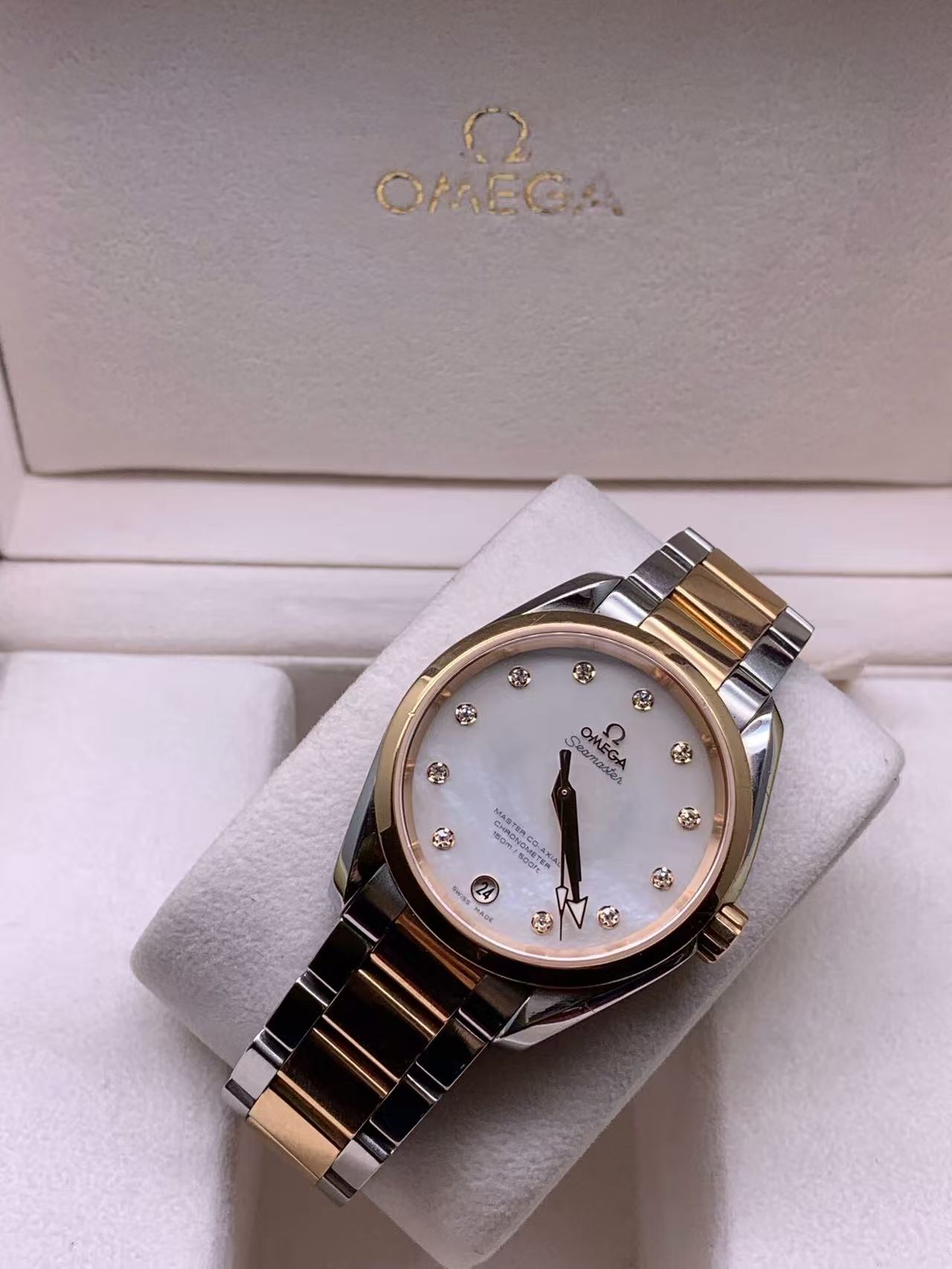 Omega 231.20.39.21.55.003 detail 1