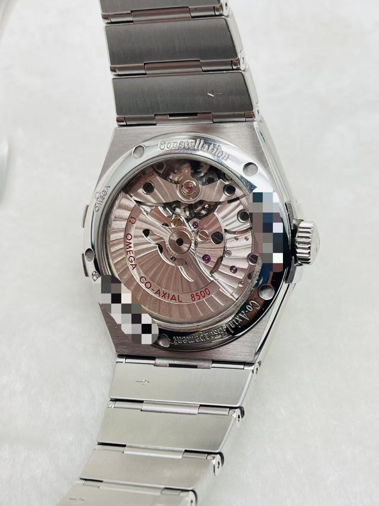 Omega 123.10.38.21.01.002 detail 5