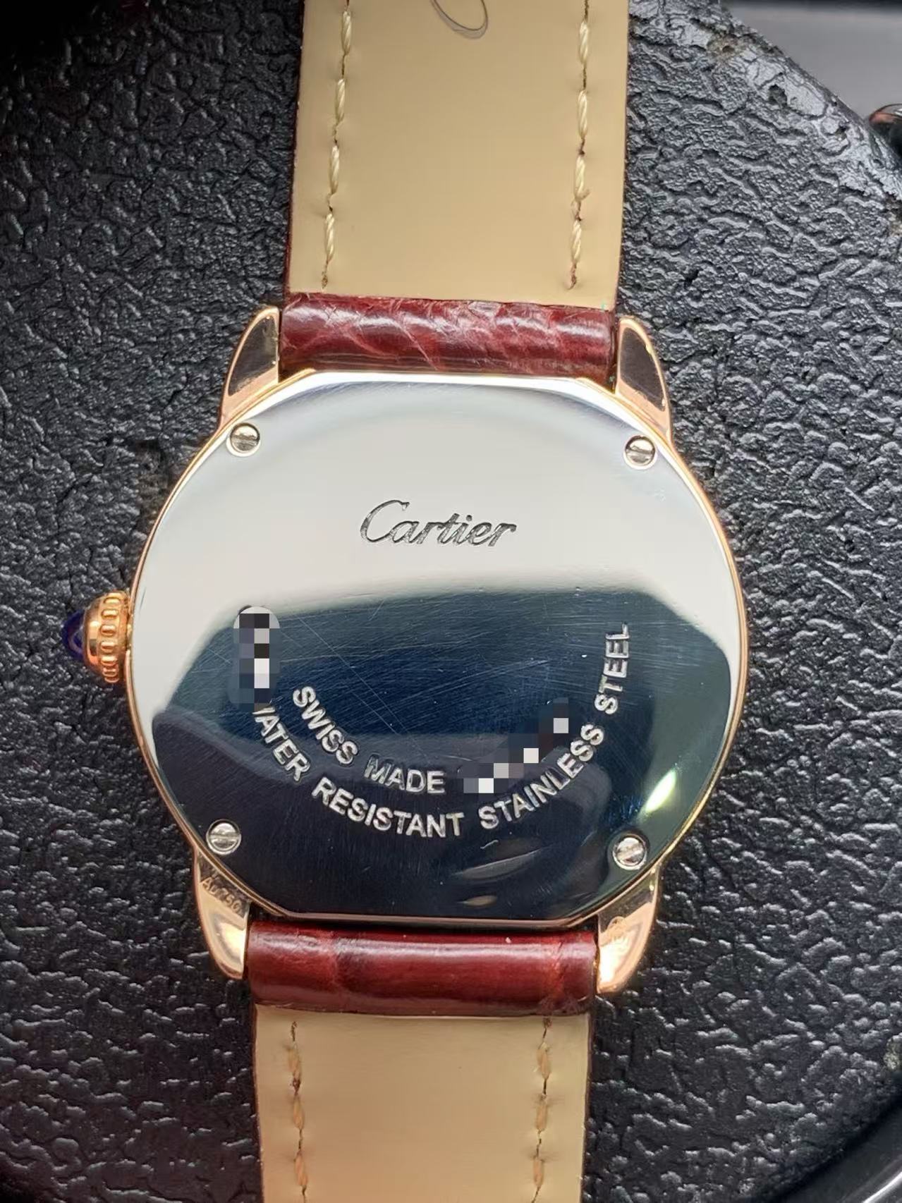 Cartier W6701007 detail 2