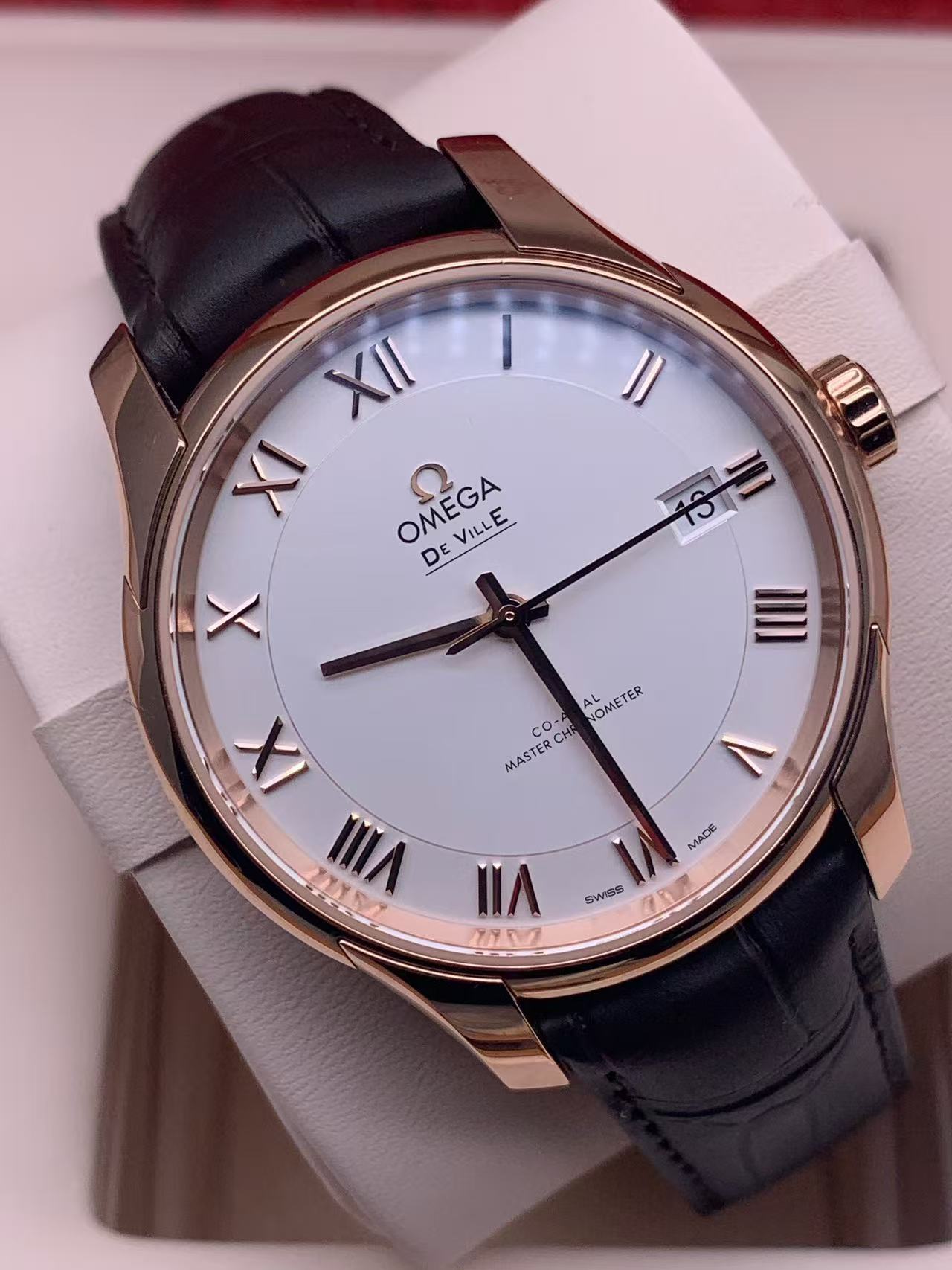 Omega 433.53.41.21.02.001 detail 7