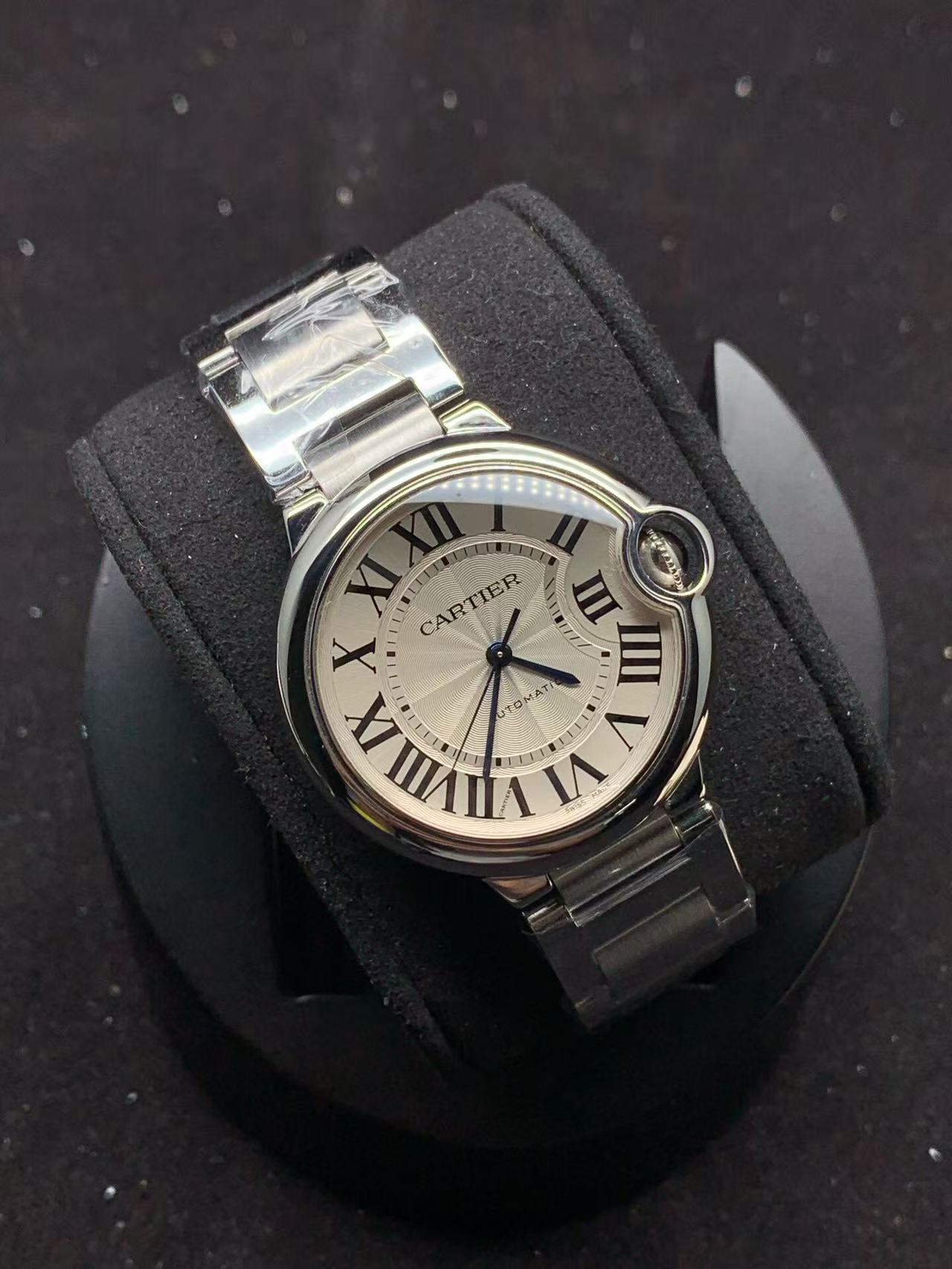 Cartier W6920046 detail 2