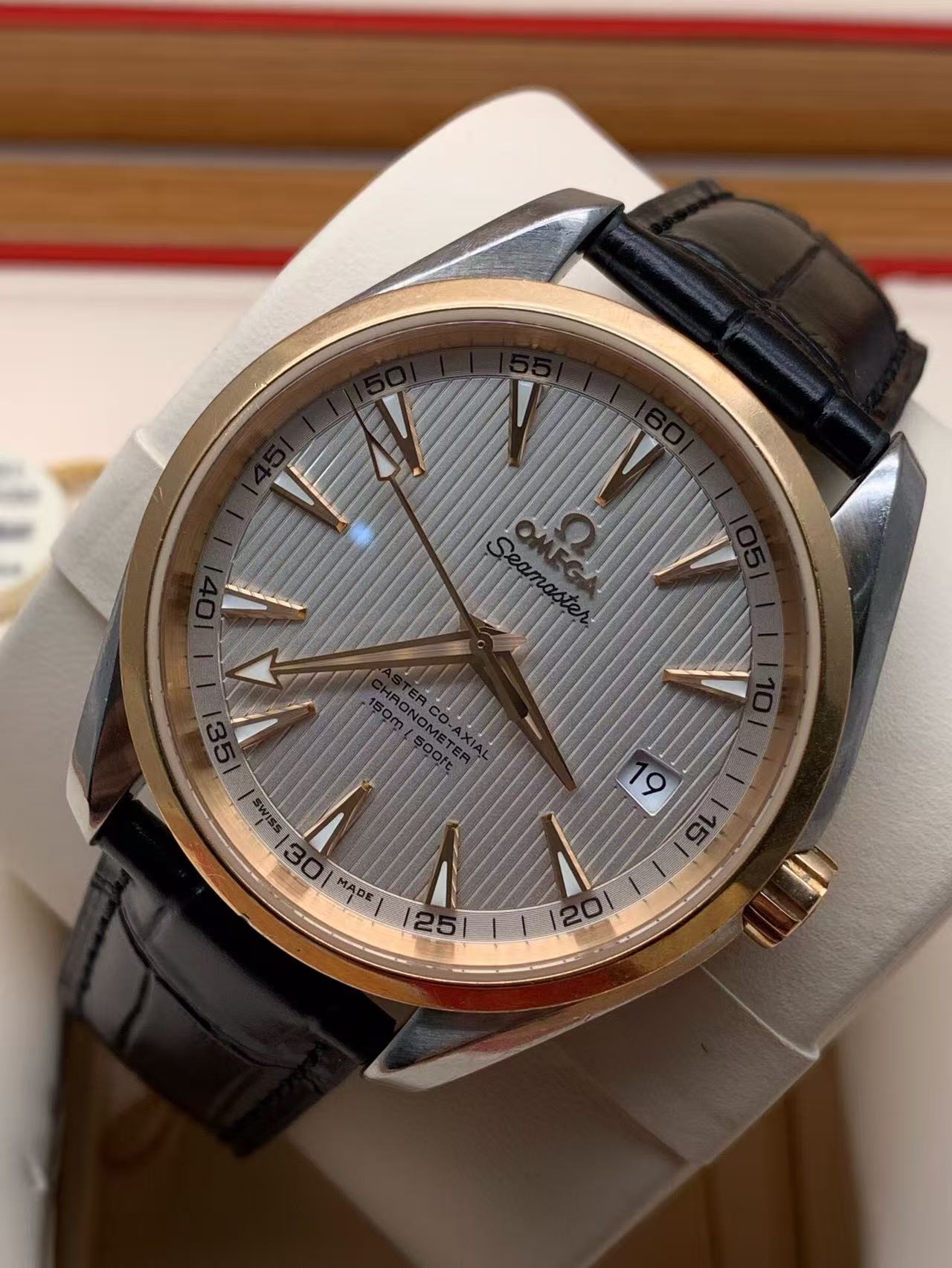 Omega 231.23.39.21.02.001 detail 1