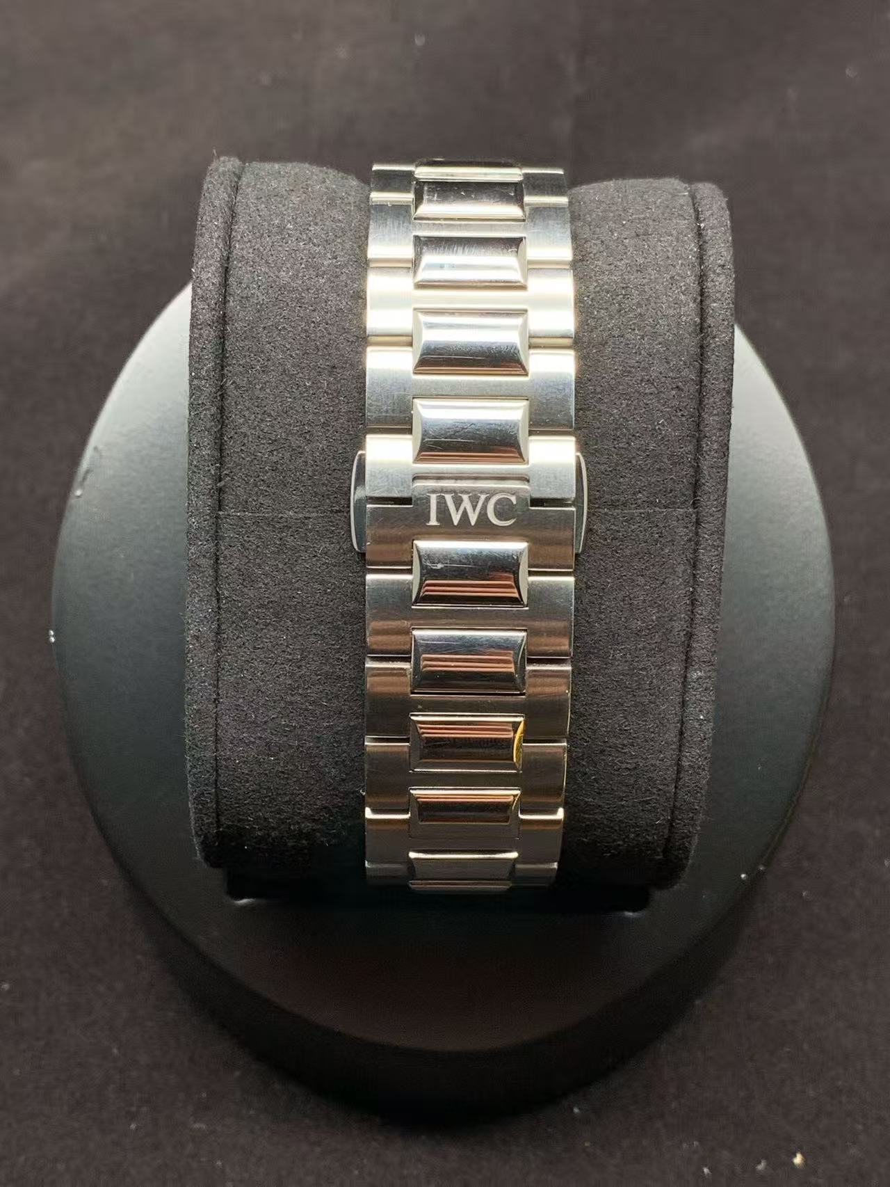 IWC IW371617 detail 4