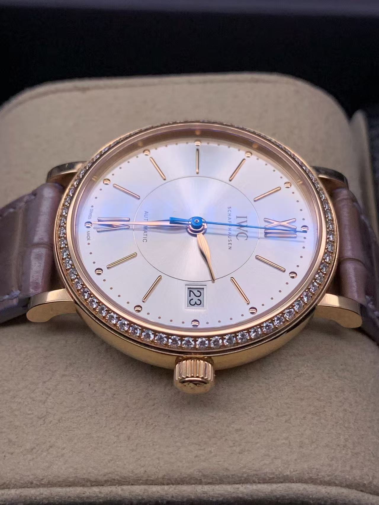 IWC IW458107 detail 2