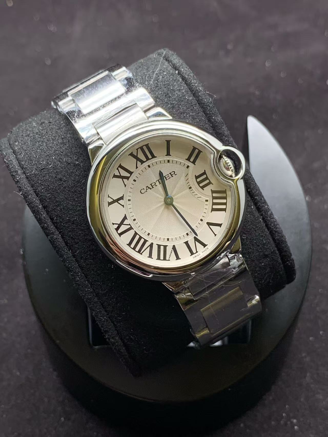 Cartier W69011Z4 detail 2