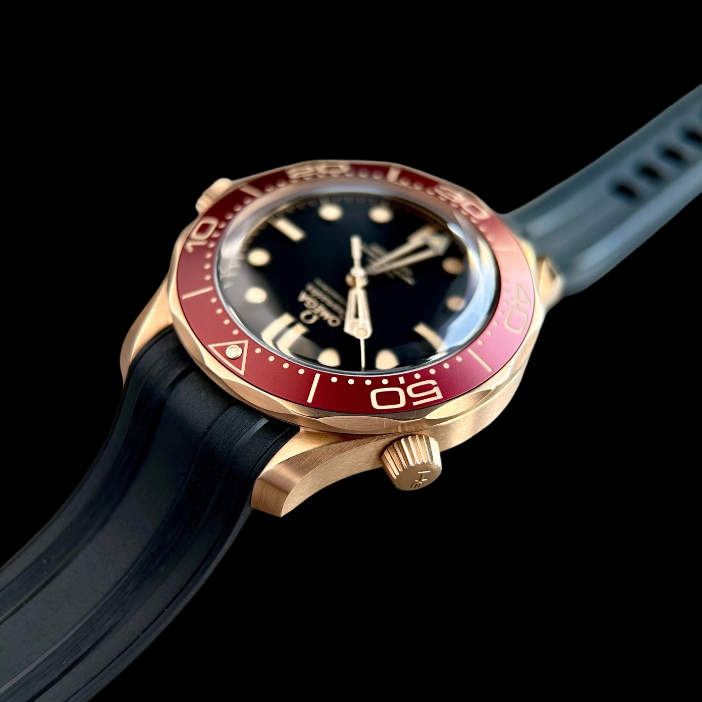 Omega 210.92.42.20.01.003 detail 1