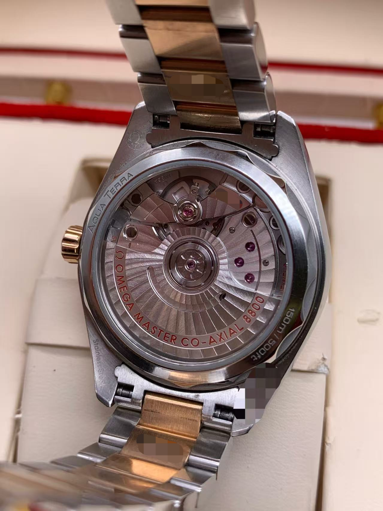 Omega 220.20.34.20.52.001 detail 3