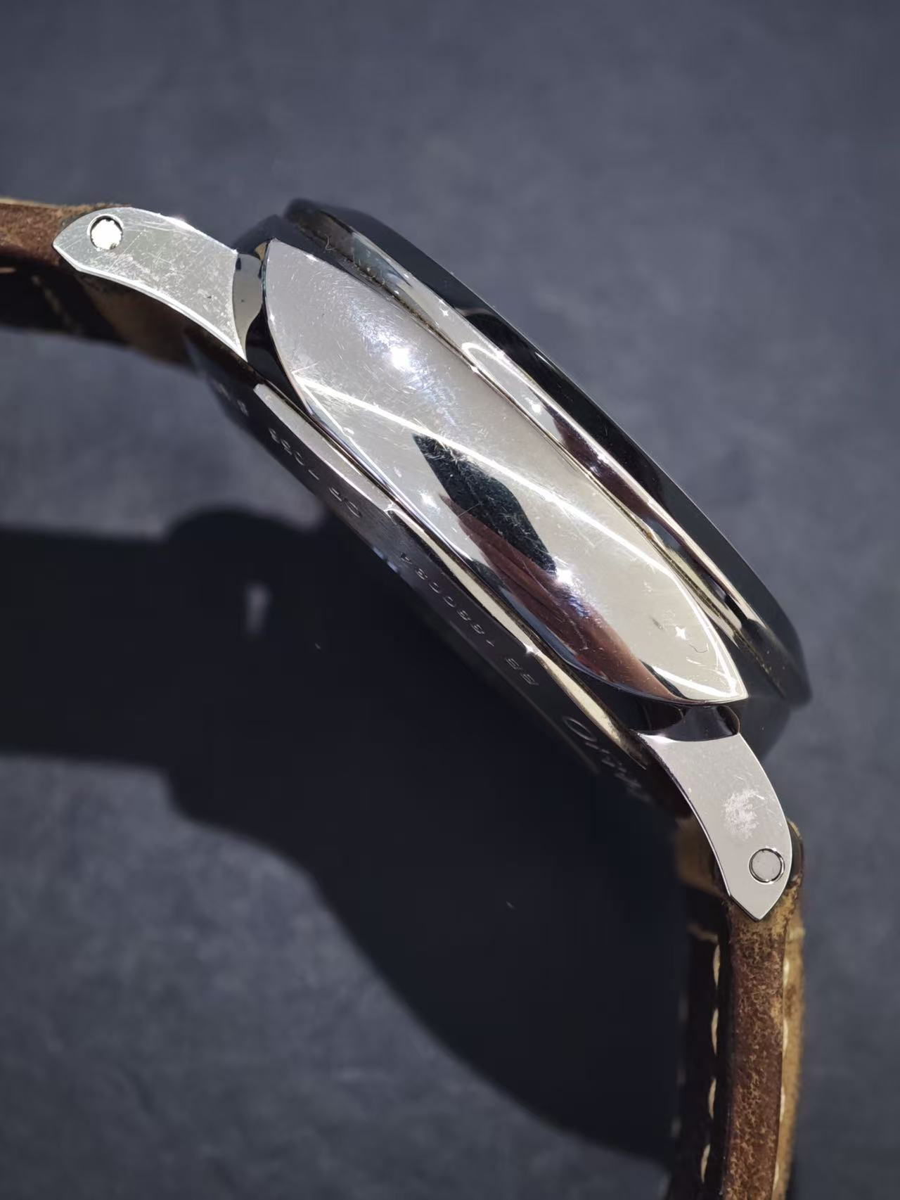Panerai PAM01499 detail 2