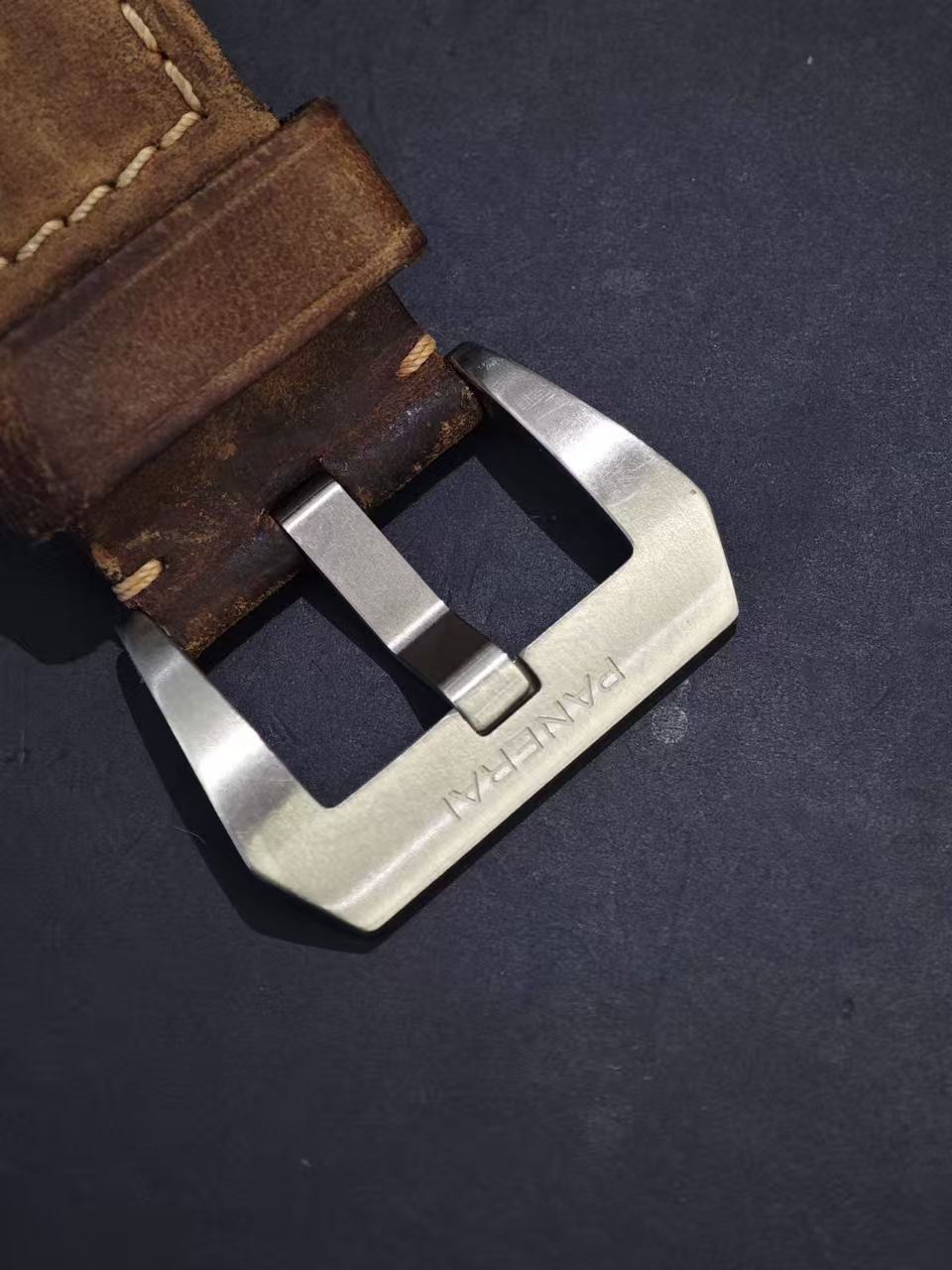 Panerai PAM01499 detail 3