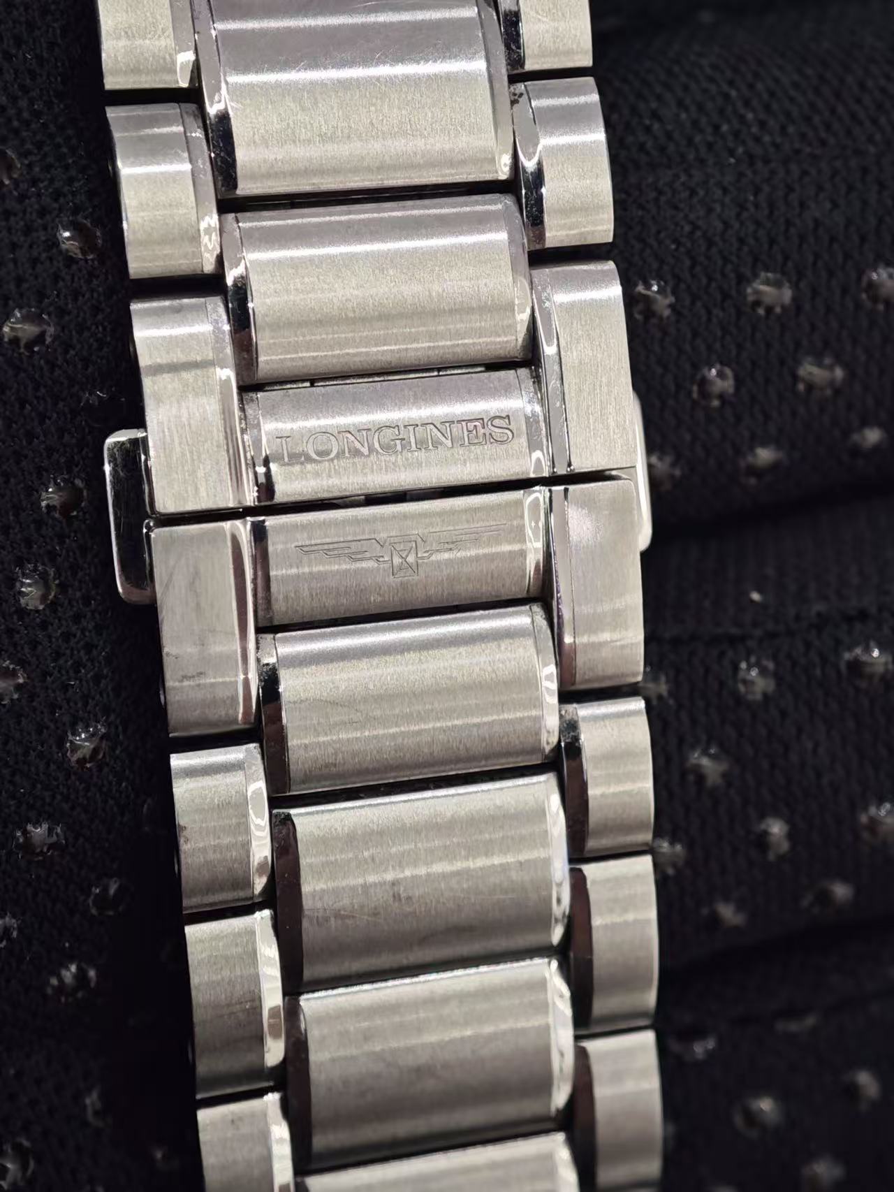 Longines L3.811.4.53.6 detail 4