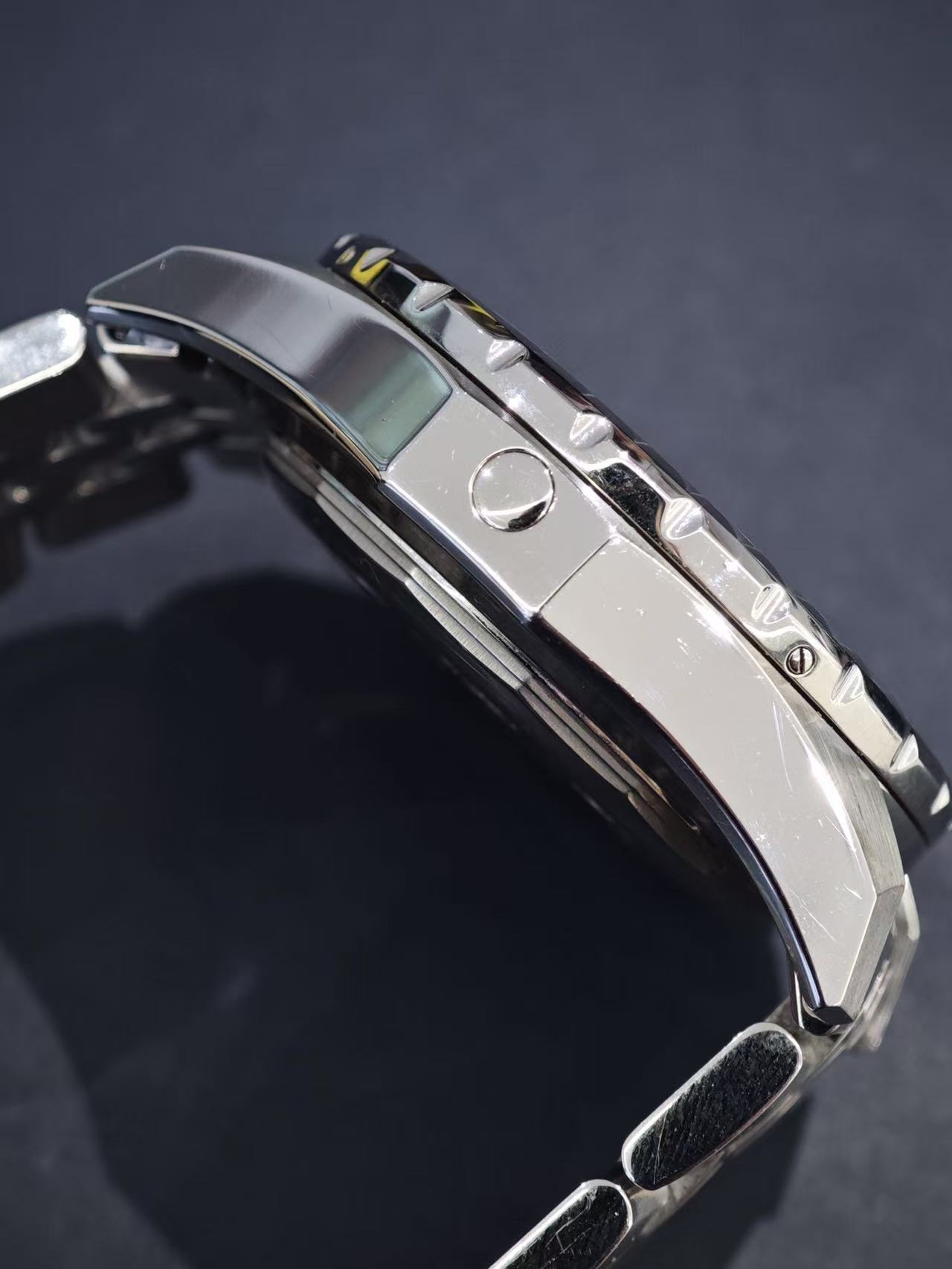 Breitling A2536313_B686 detail 2