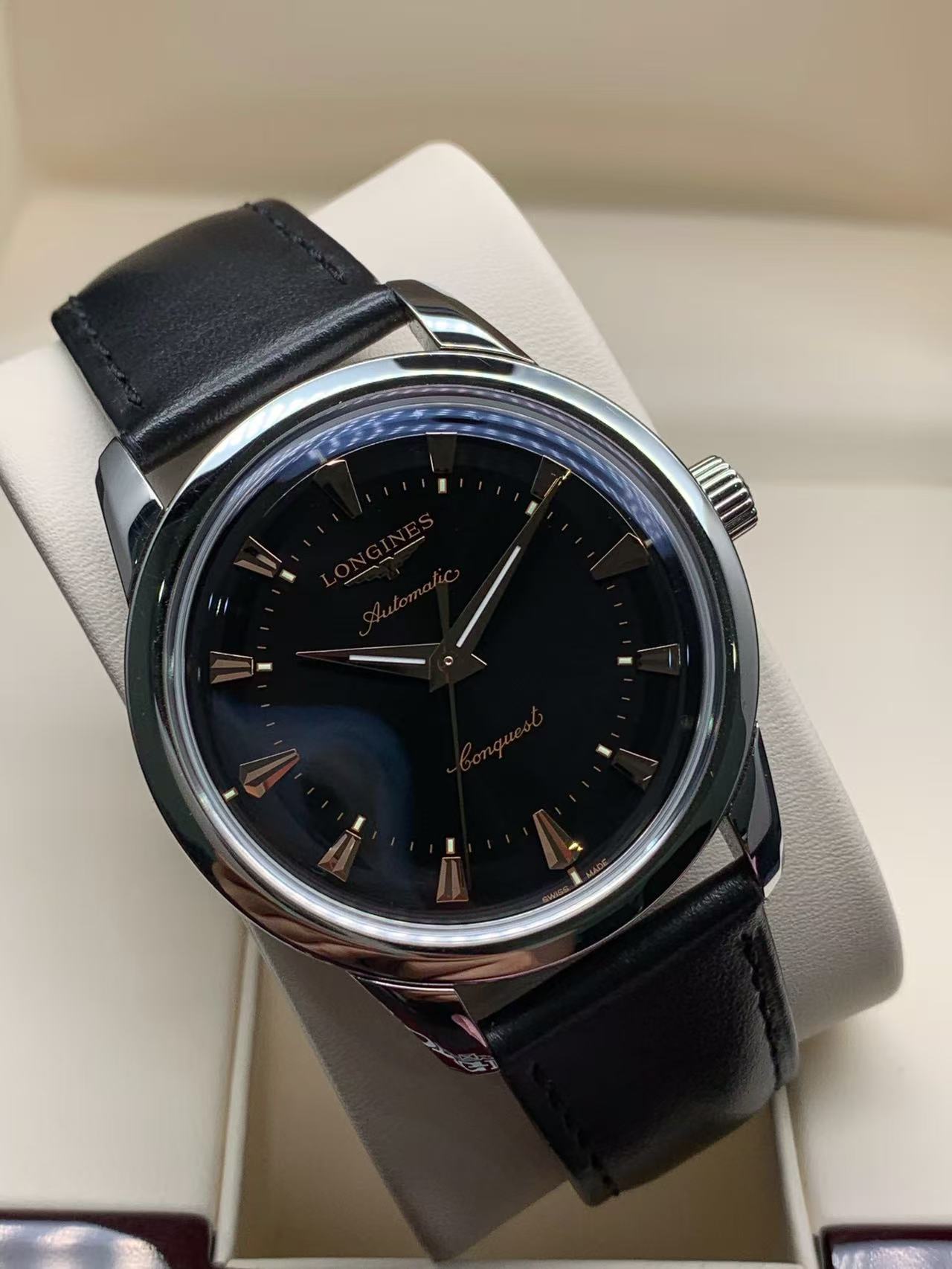 Longines L1.650.4.52.2 detail 1