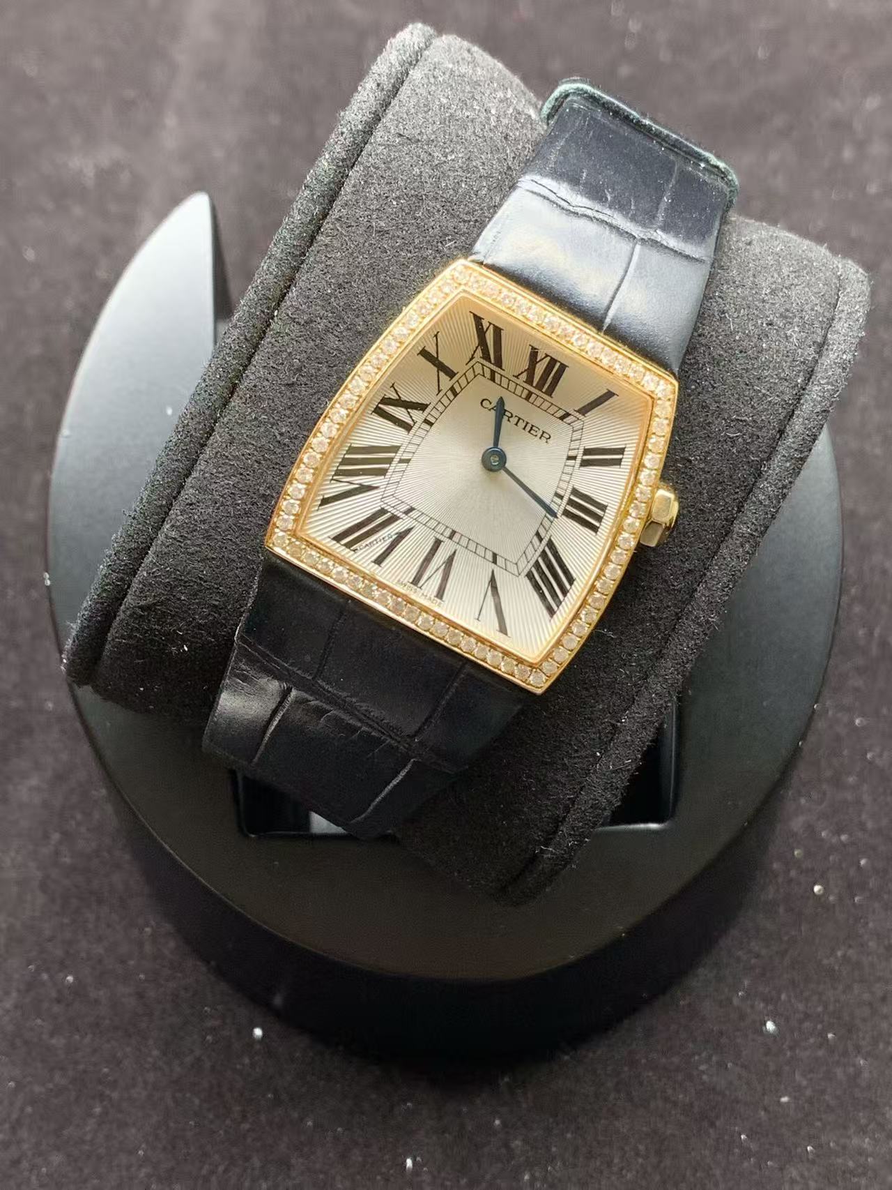 Cartier W6400156 detail 1