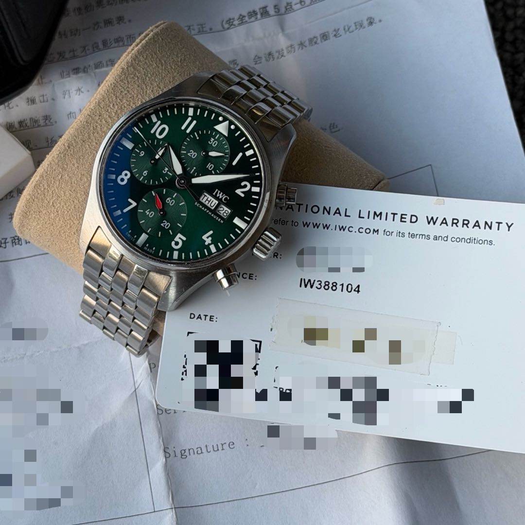 IWC IW388104 detail 4