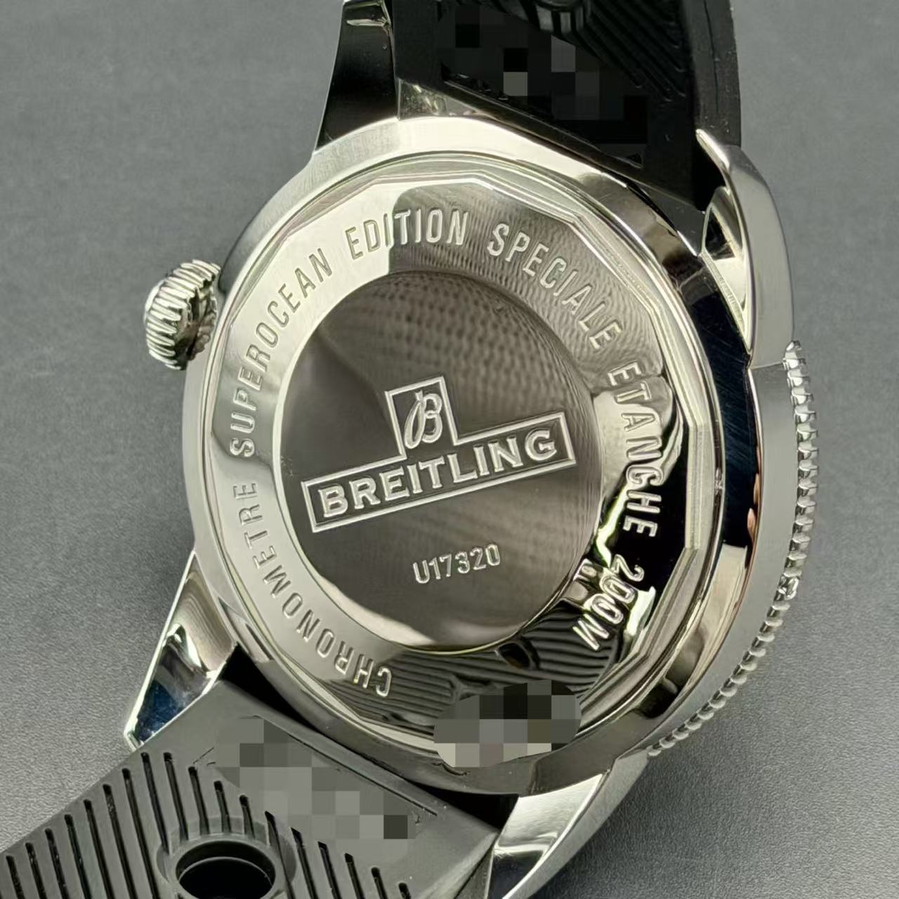 Breitling U1732012 detail 5