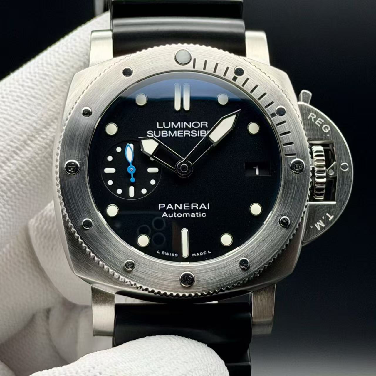 Panerai PAM00682 detail 6