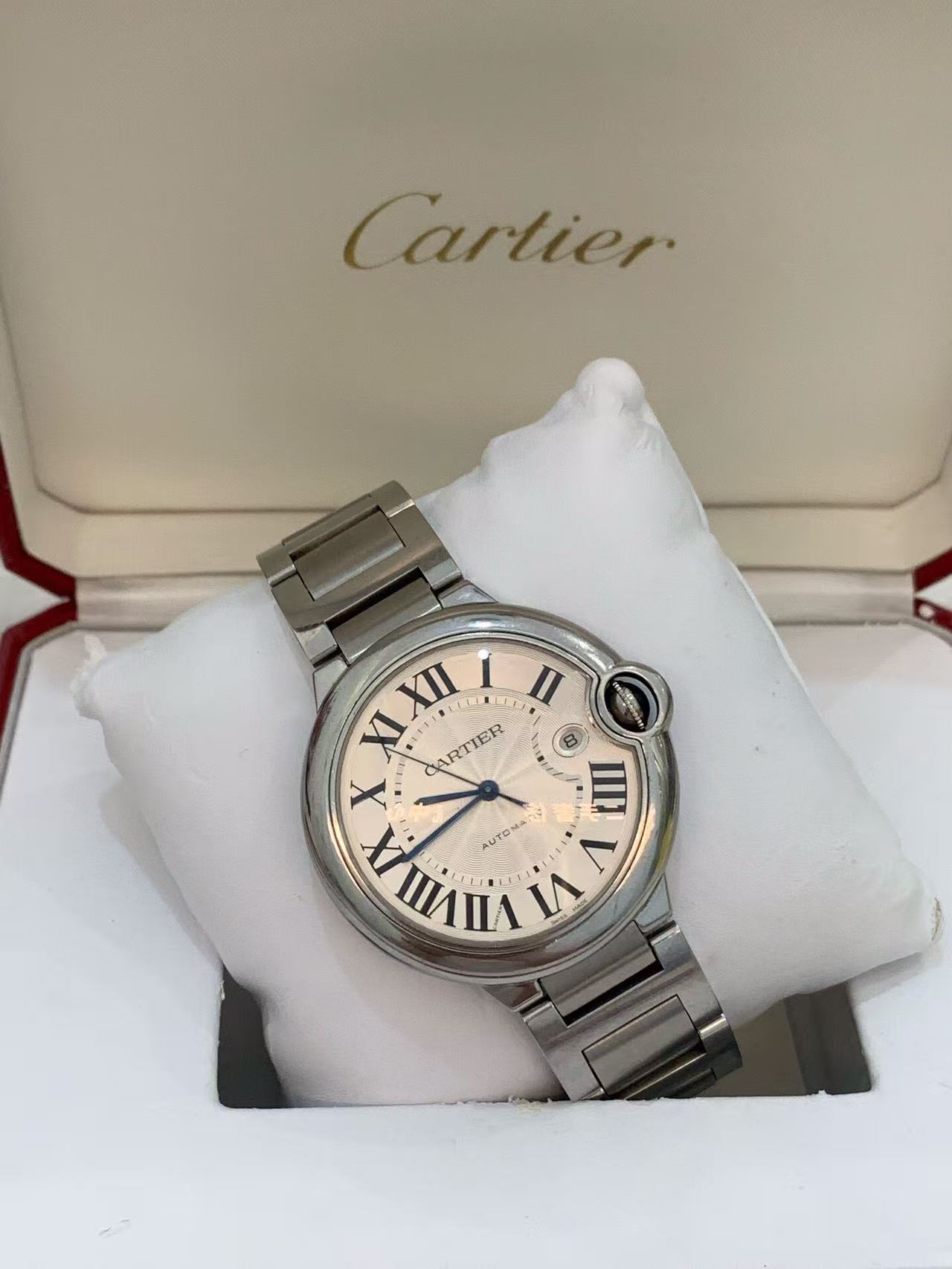 Cartier W69012Z4 detail 2