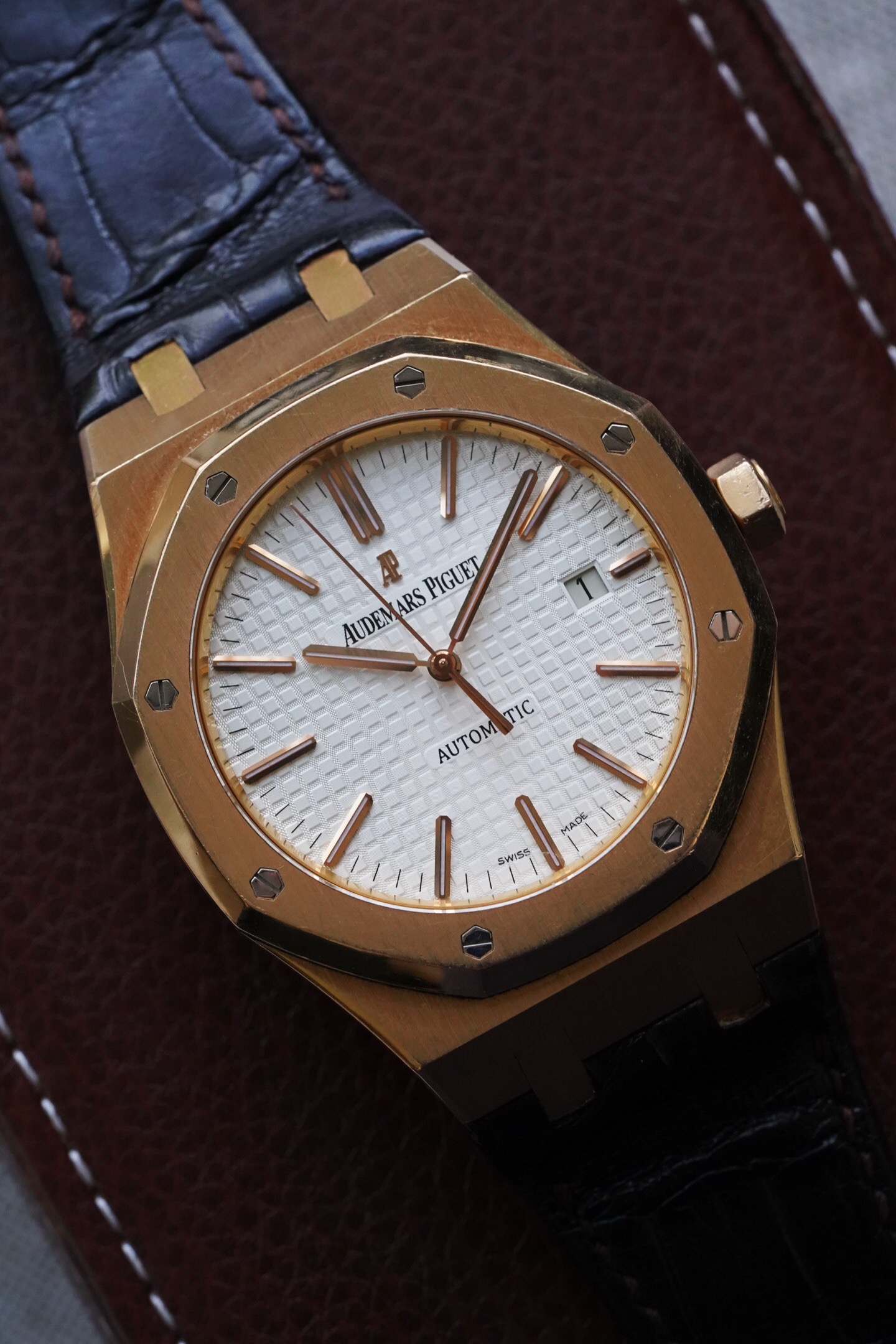 Audemars Piguet 15400OR detail 3